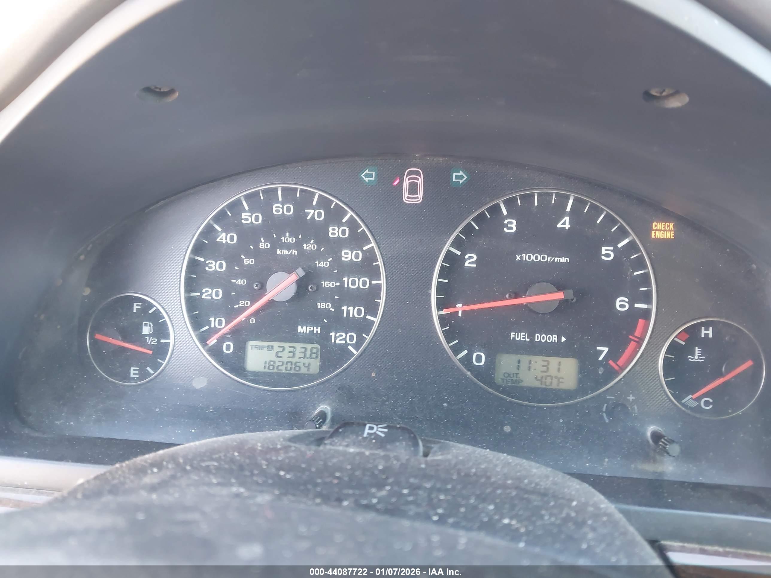 SUBARU OUTBACK image 7