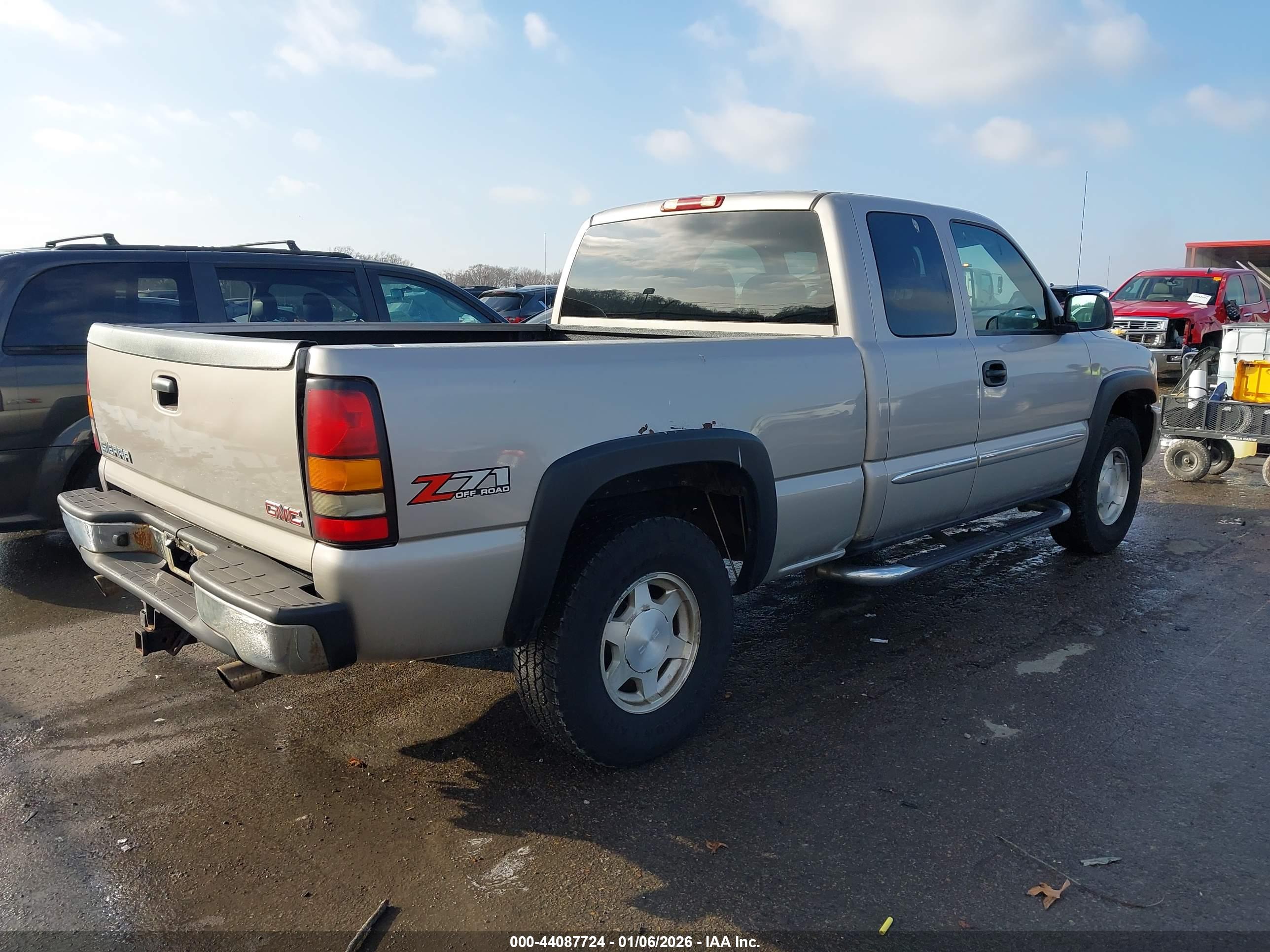 GMC SIERRA image 4