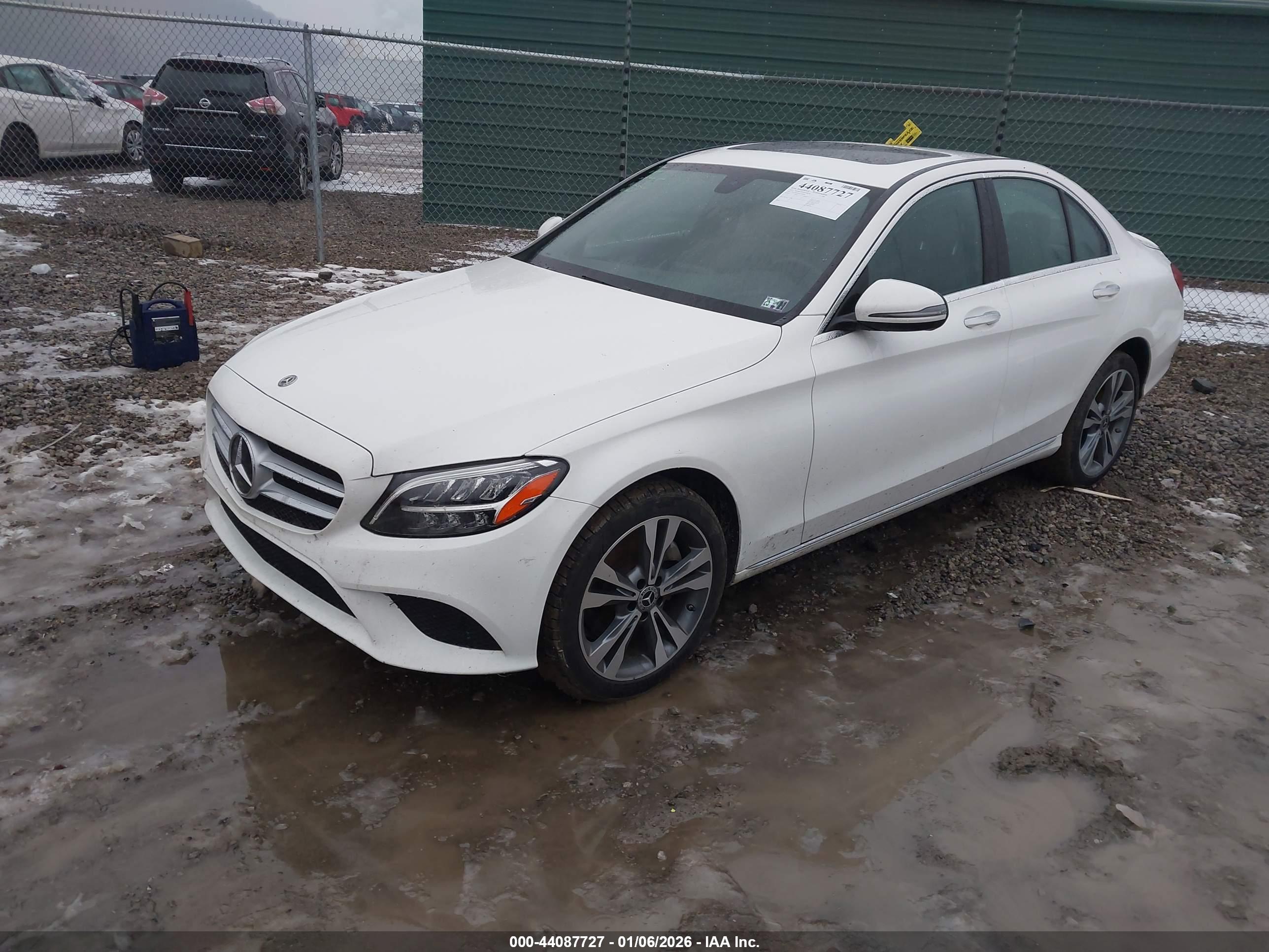 MERCEDES-BENZ C image 2
