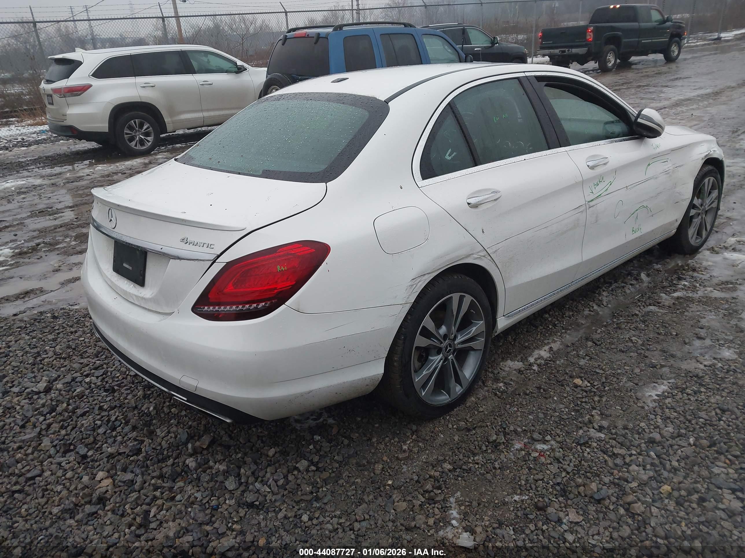 MERCEDES-BENZ C image 4