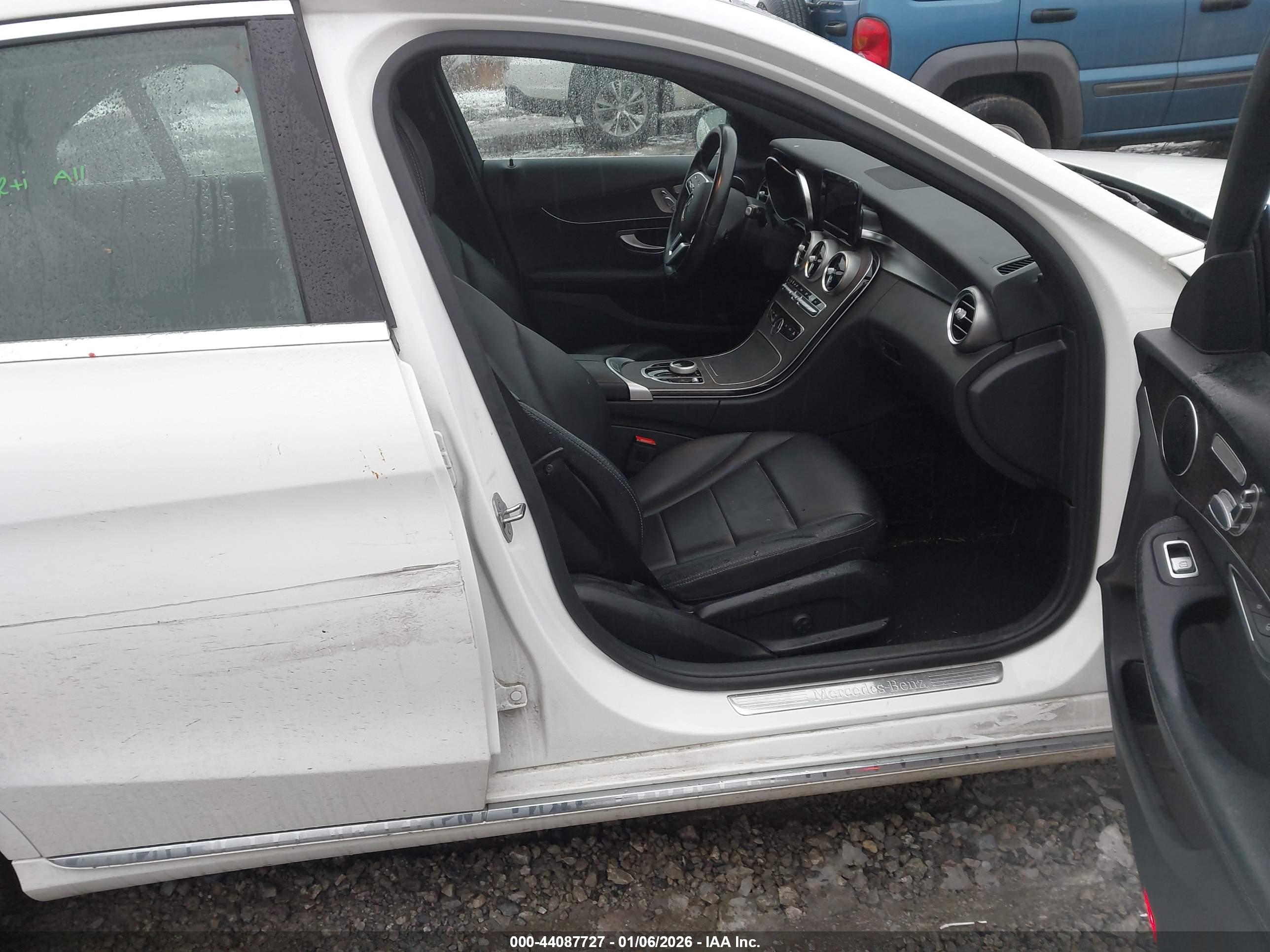 MERCEDES-BENZ C image 5