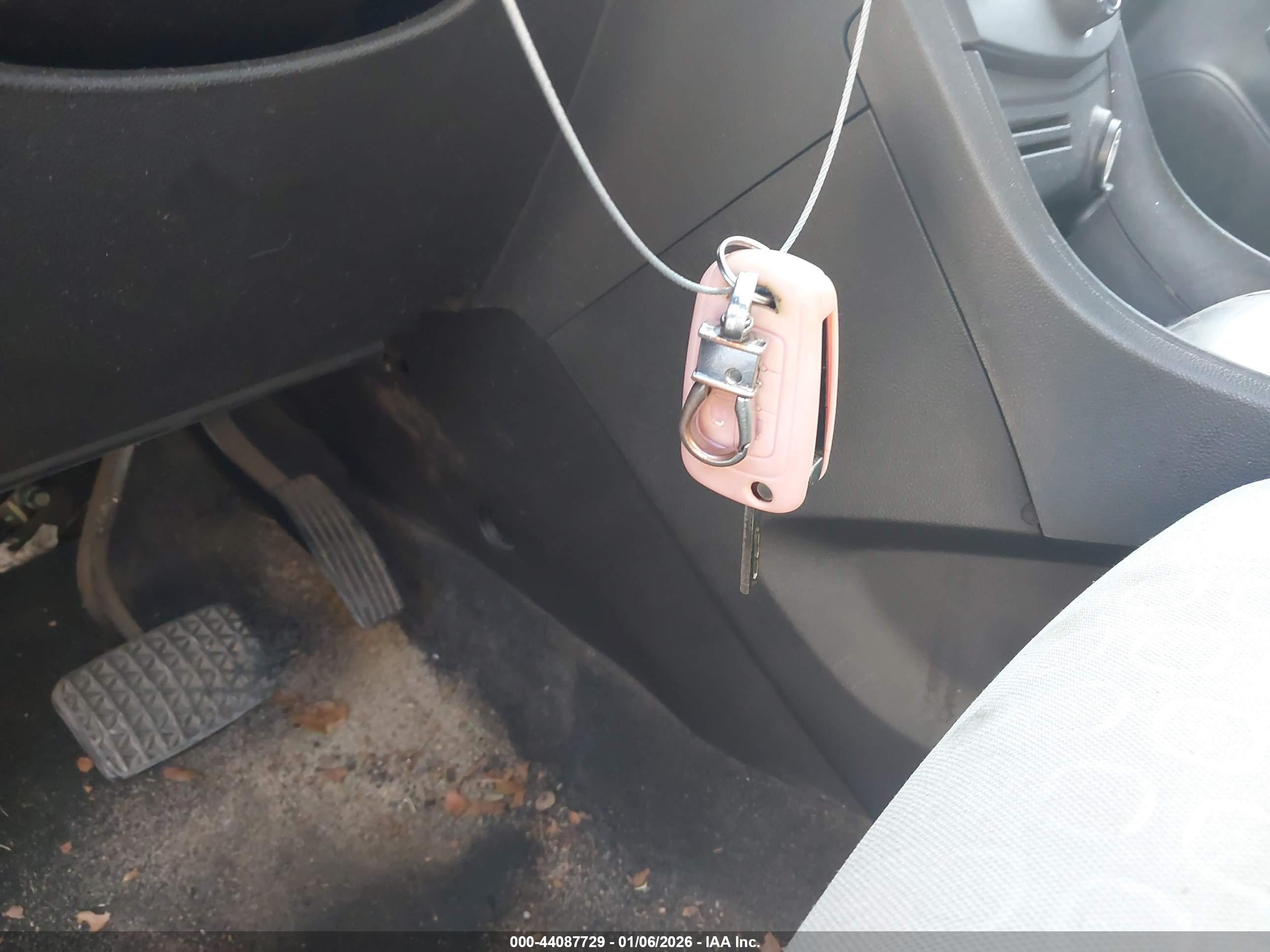 CHEVROLET TRAX image 11