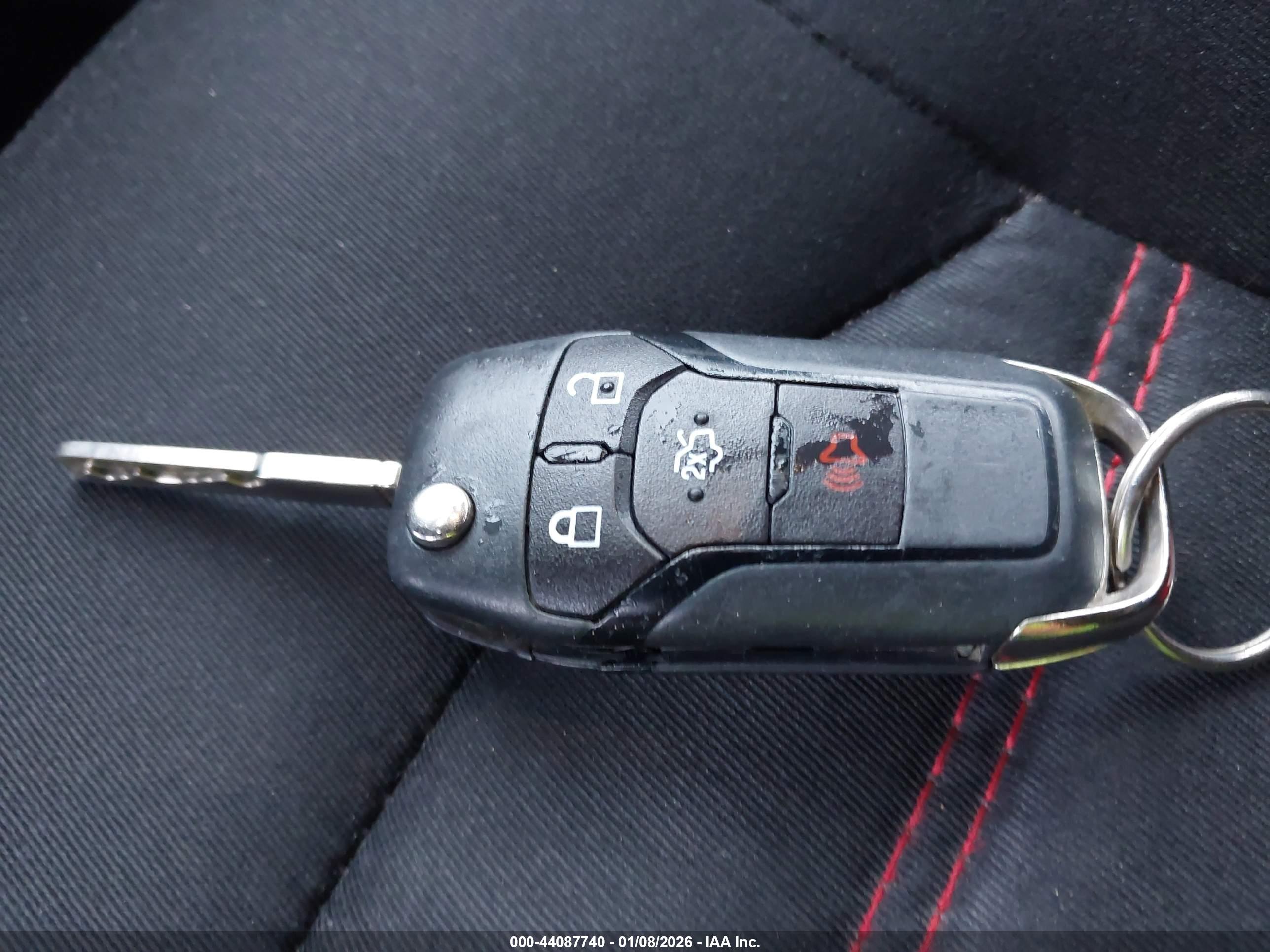 FORD FUSION image 11