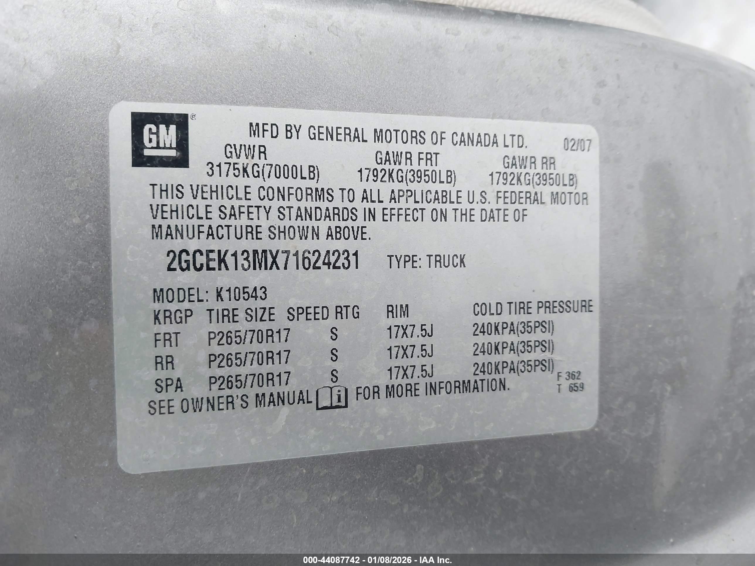 CHEVROLET SILVERADO image 9