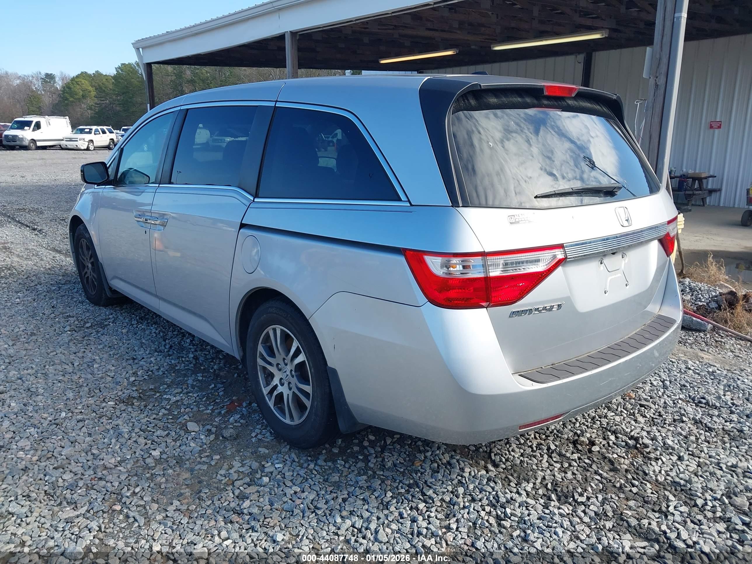 HONDA ODYSSEY image 3