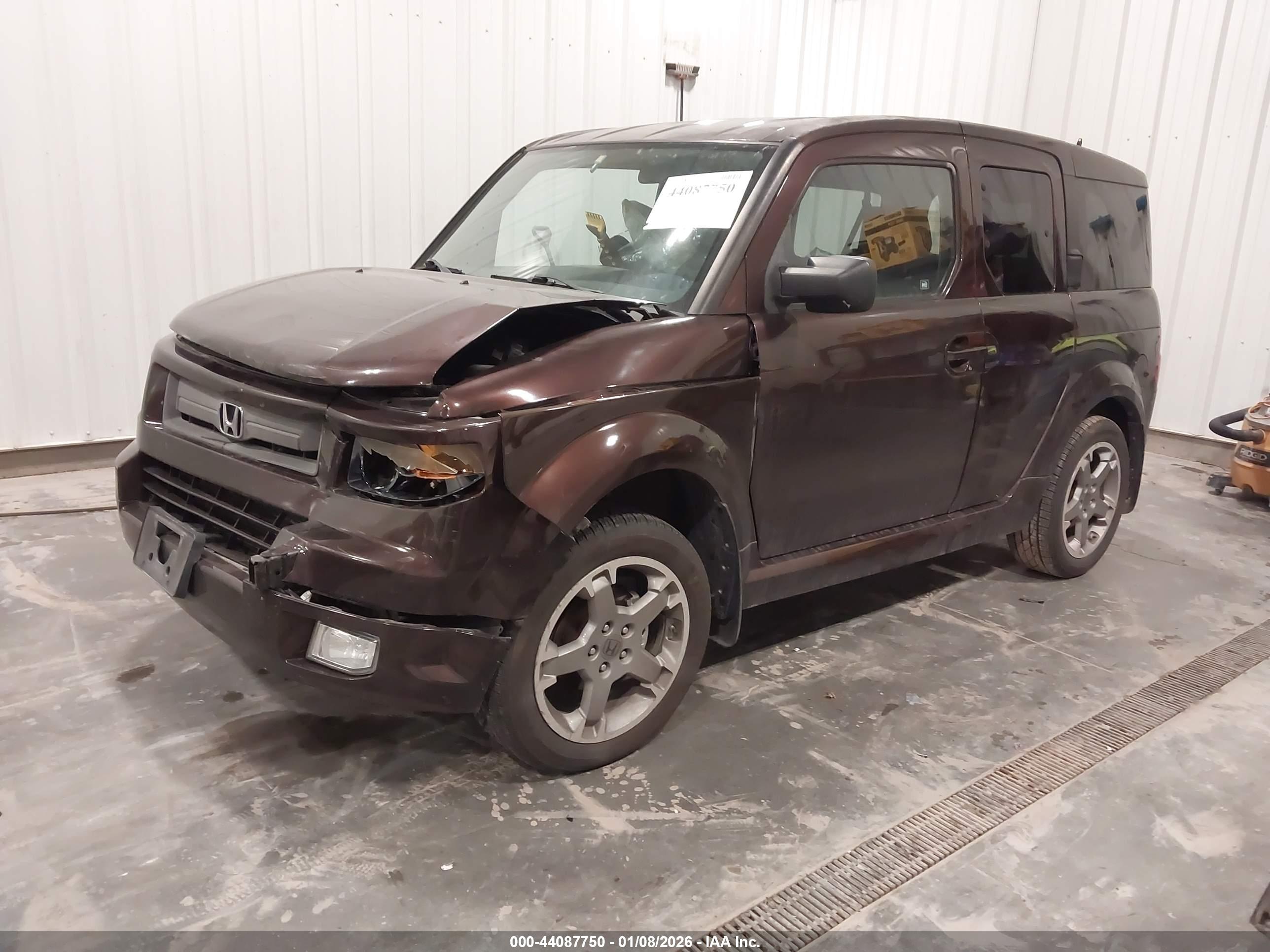 HONDA ELEMENT image 2
