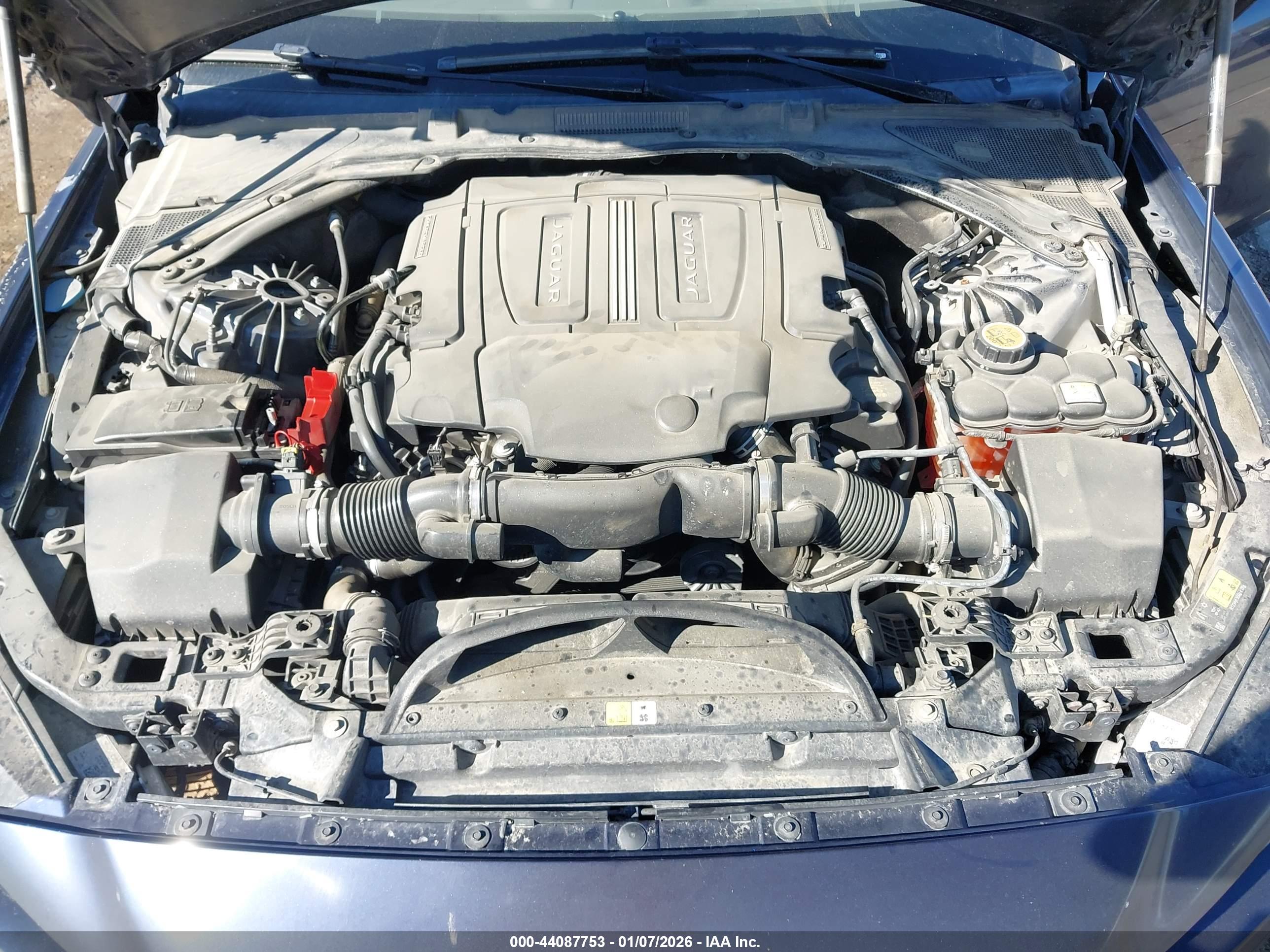 JAGUAR XE image 10