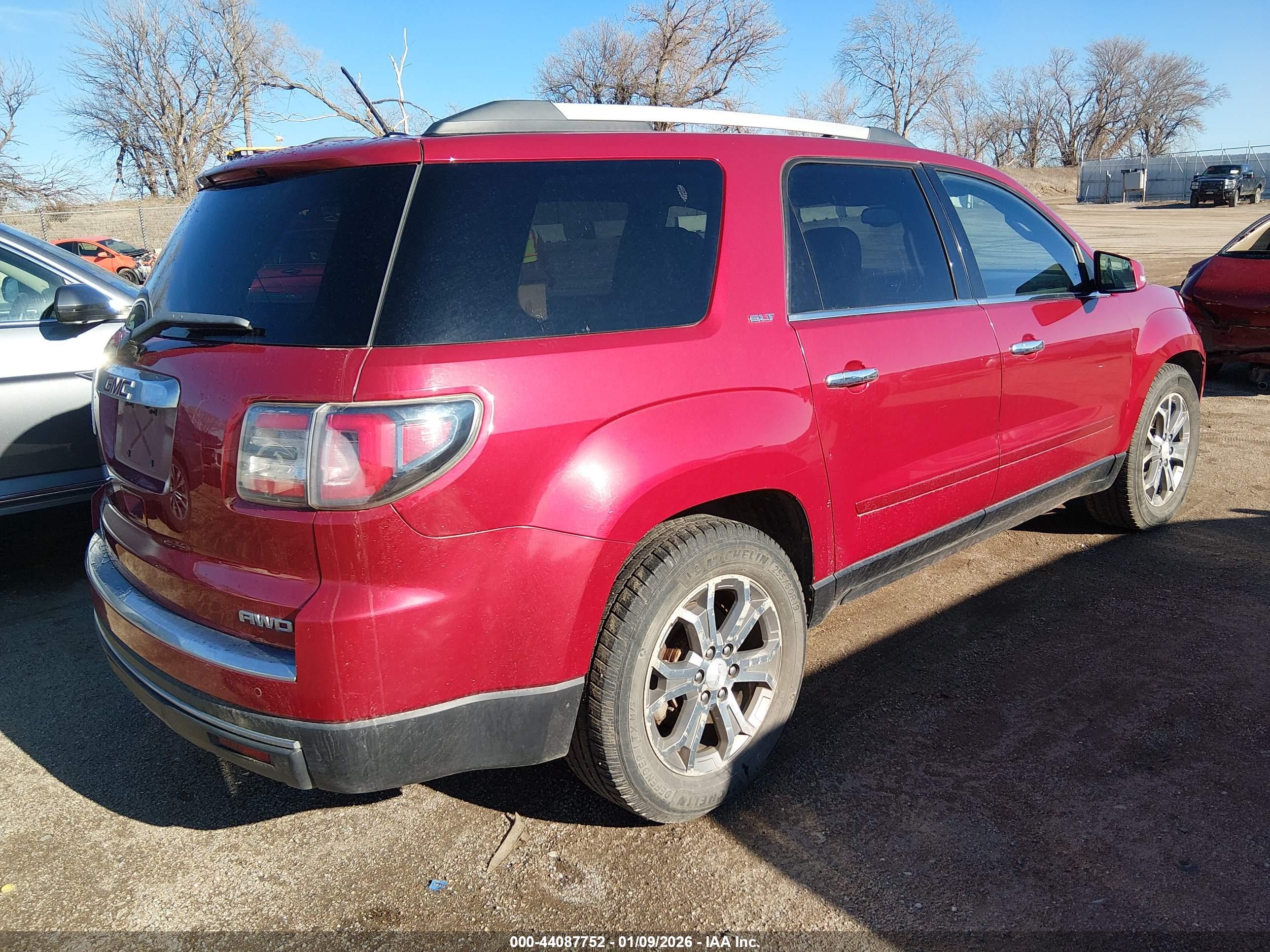 GMC ACADIA image 4