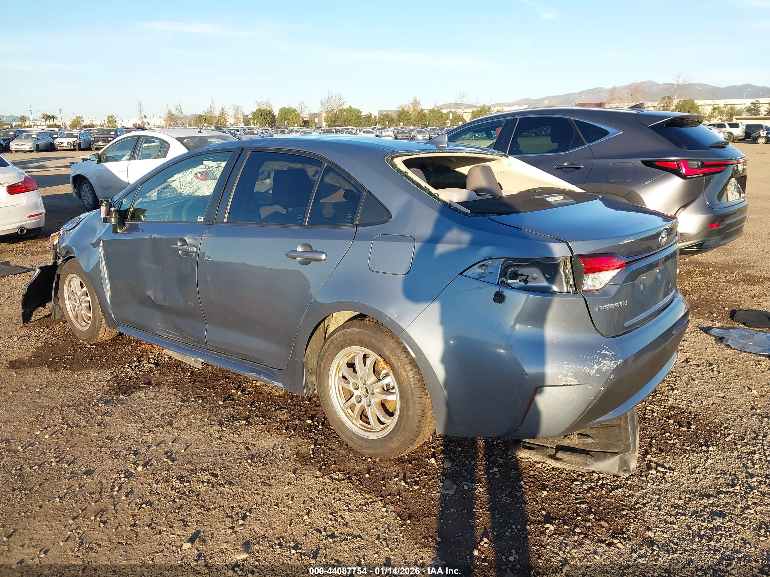 TOYOTA COROLLA image 3