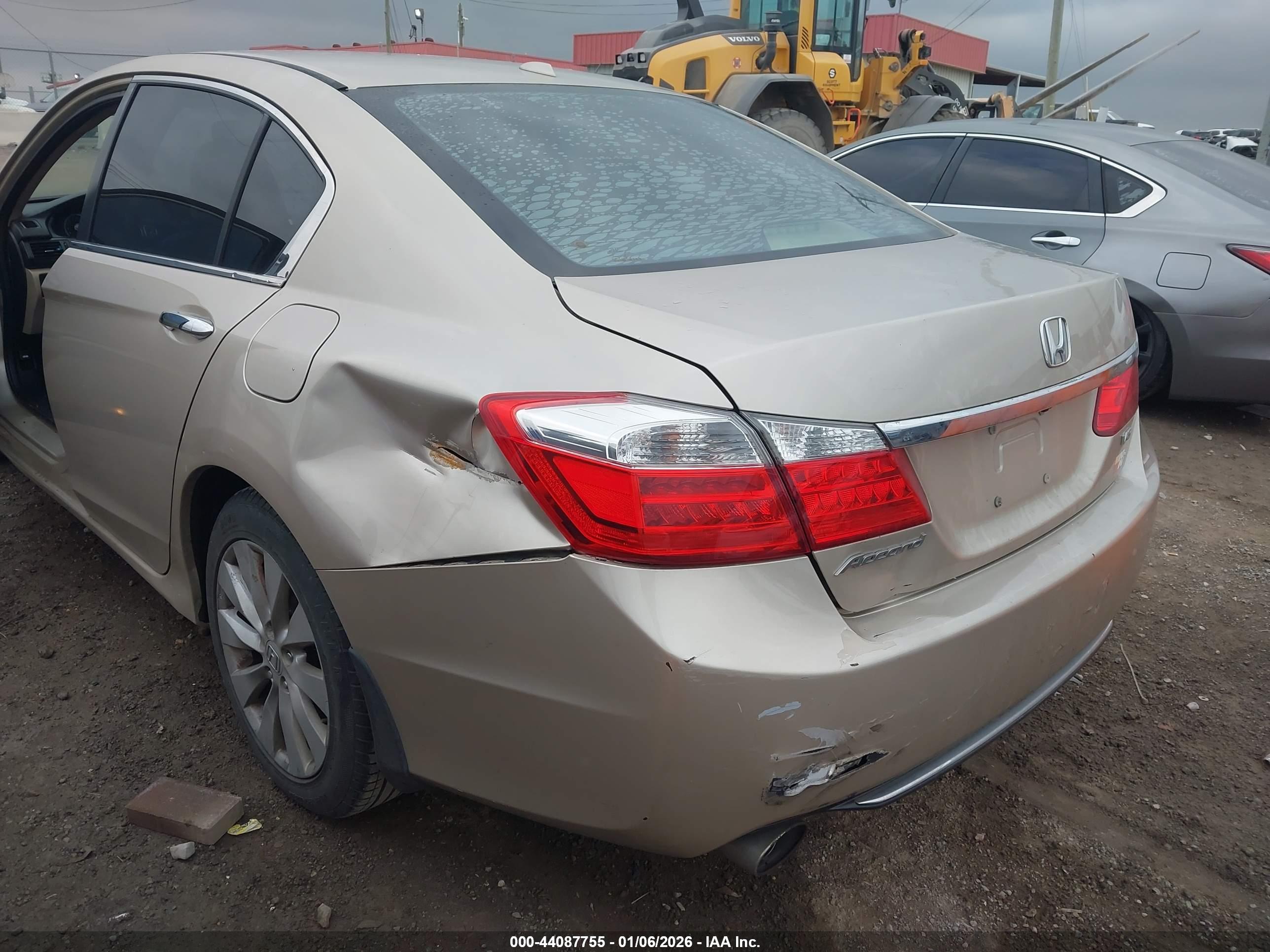 HONDA ACCORD image 6