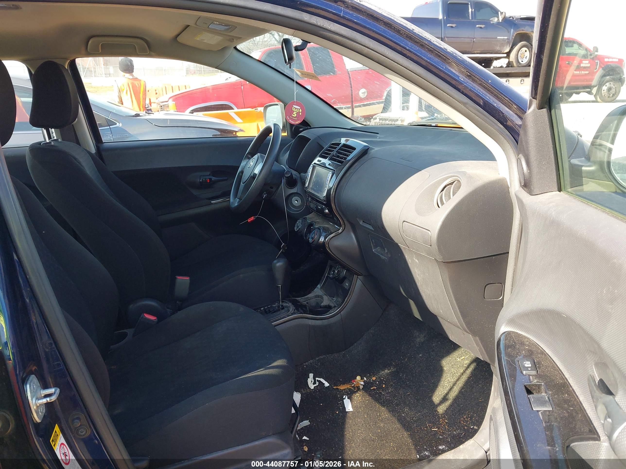 SCION XD image 5