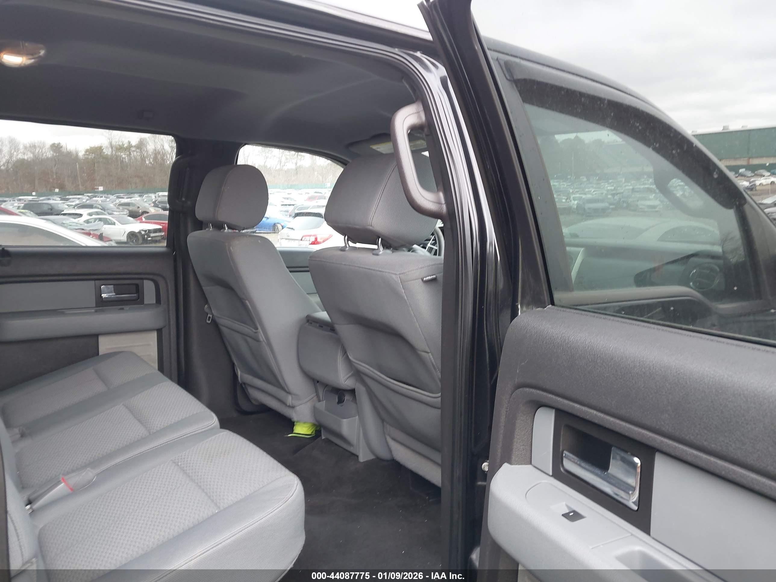 FORD F-150 image 8