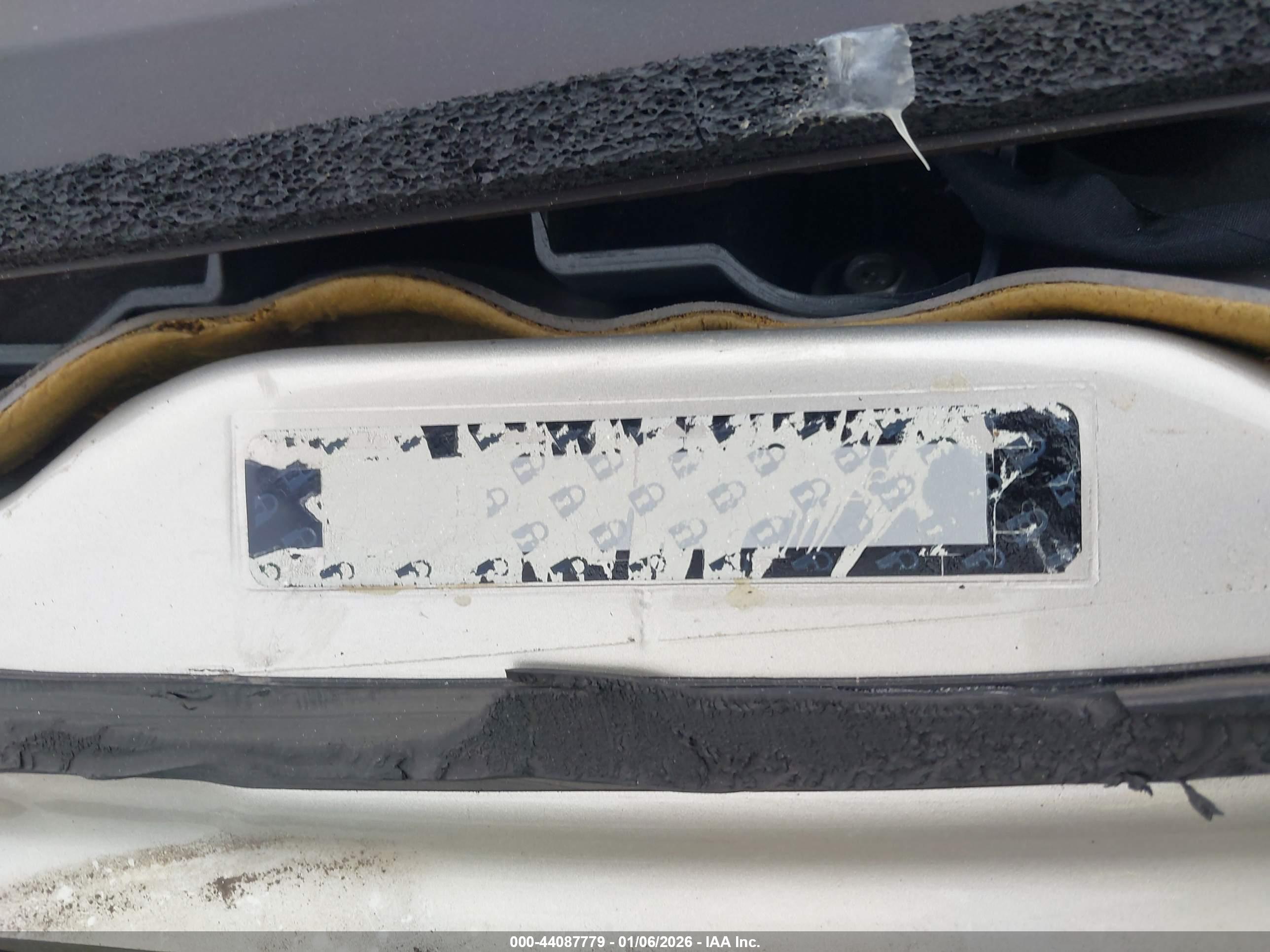 GMC YUKON image 9