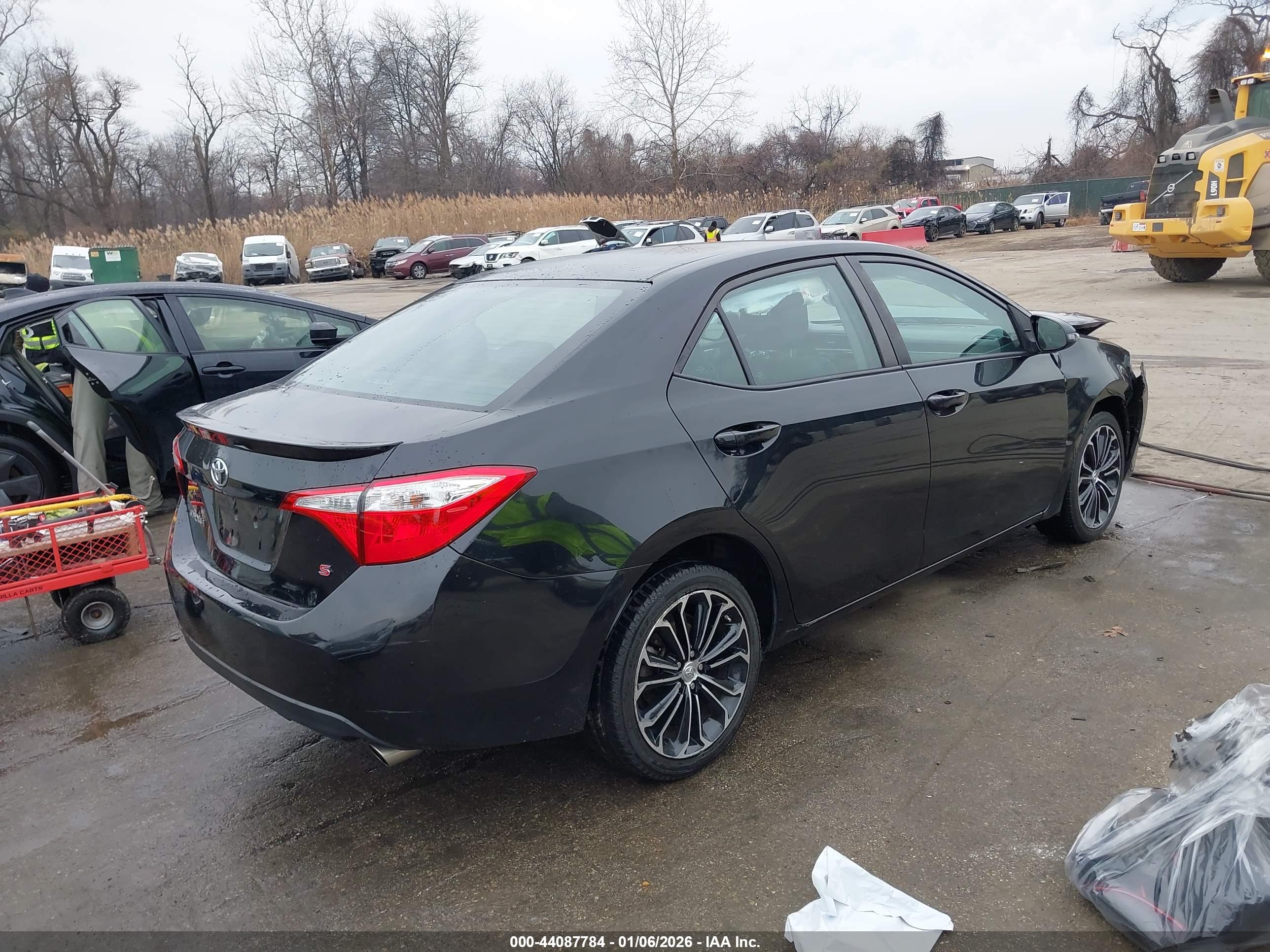 TOYOTA COROLLA image 4