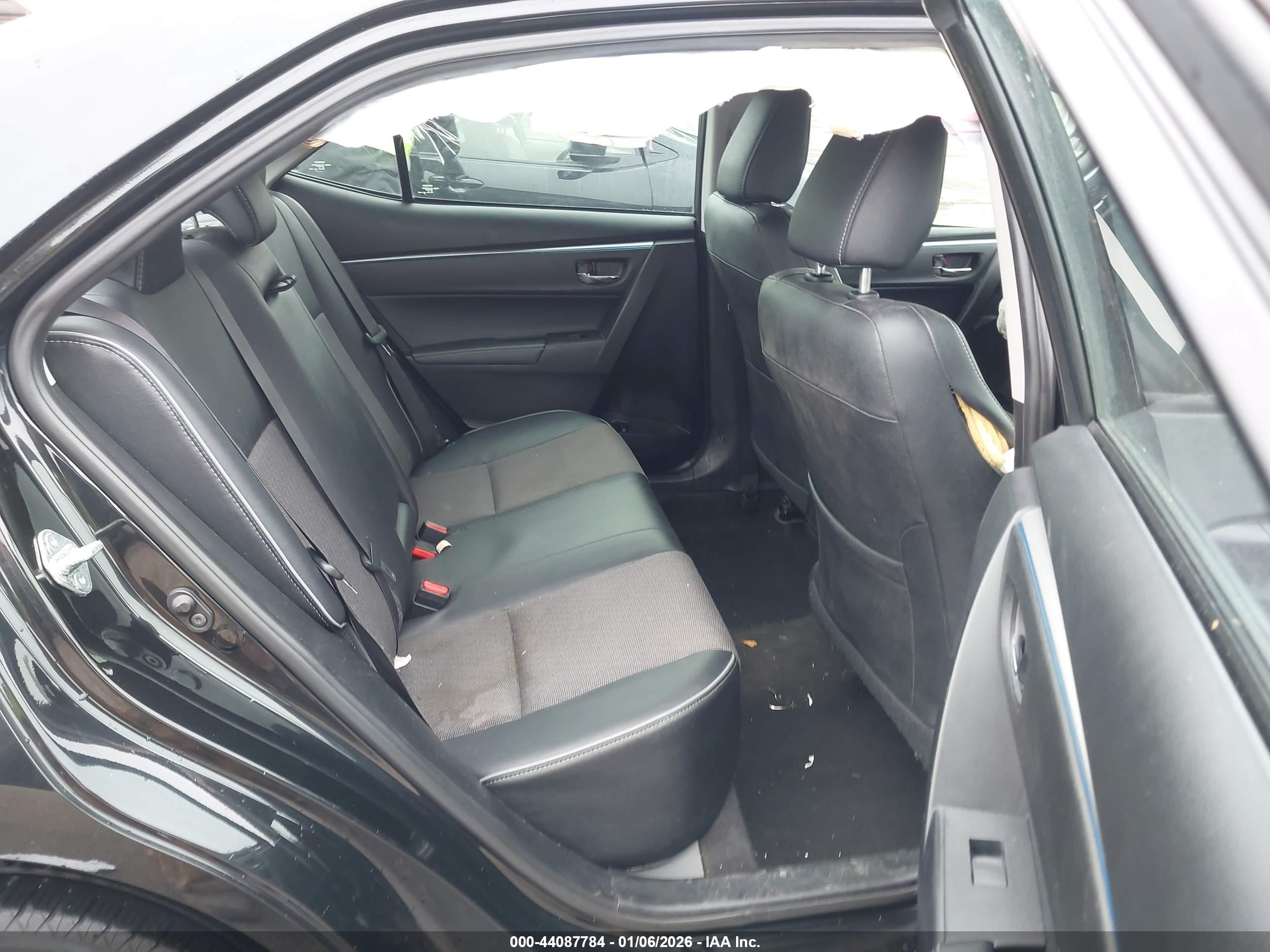 TOYOTA COROLLA image 8