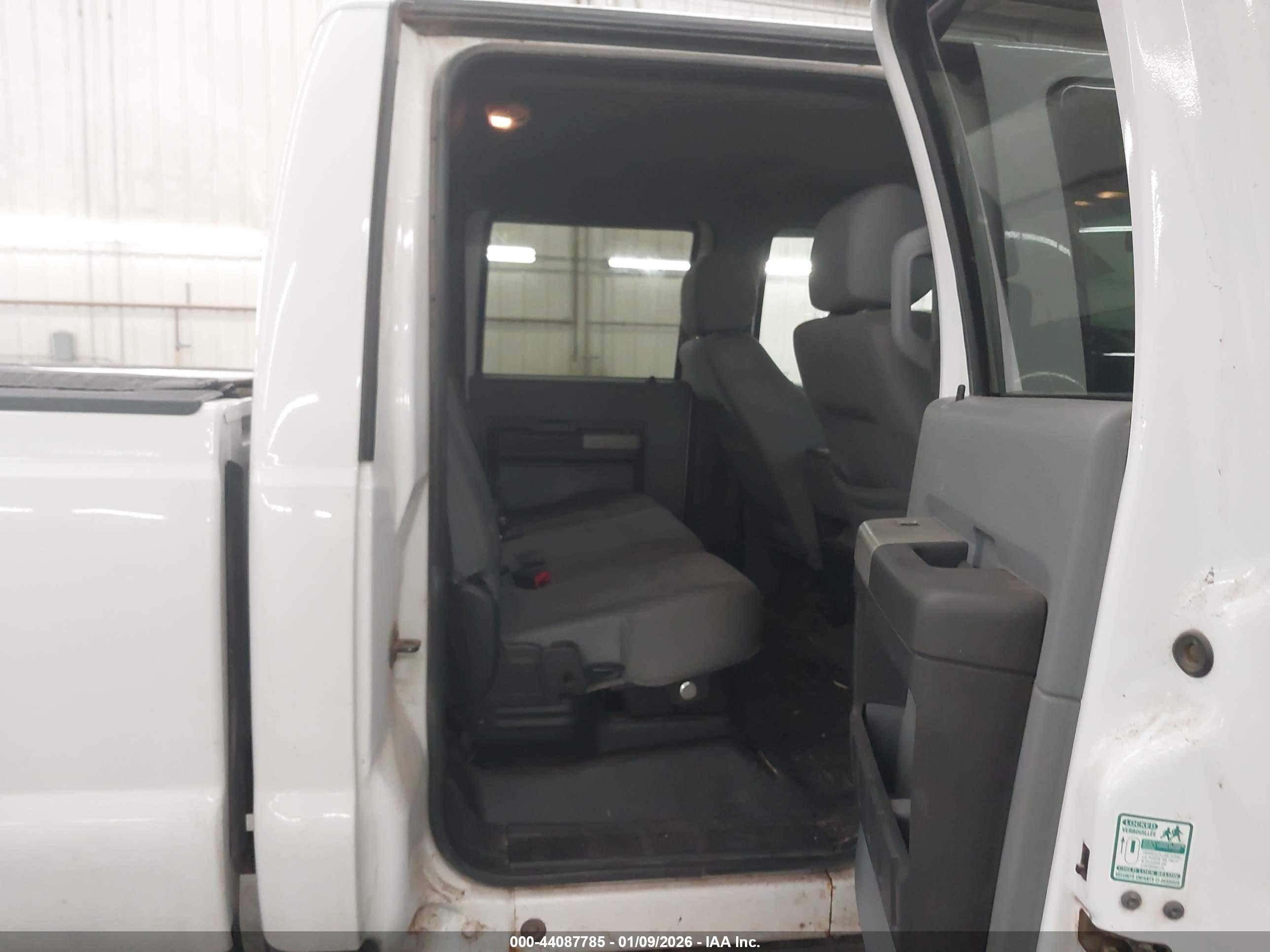 FORD F-250 image 8