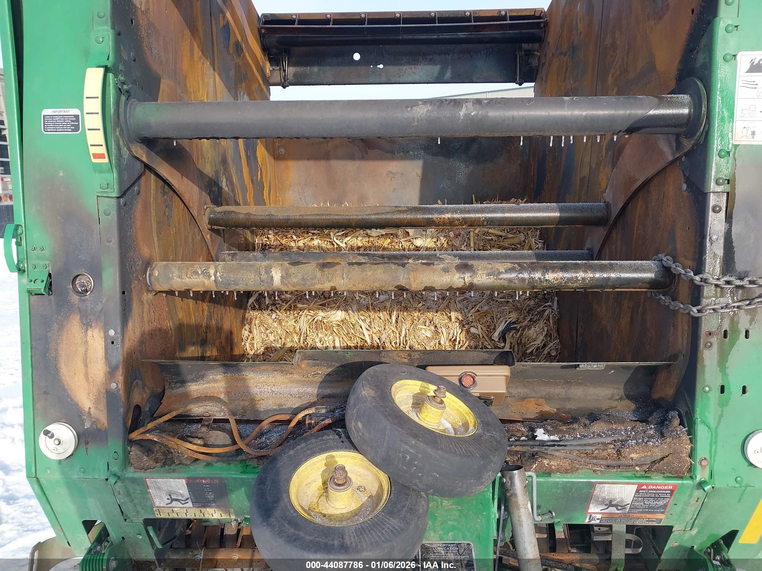 JOHN DEERE image 5