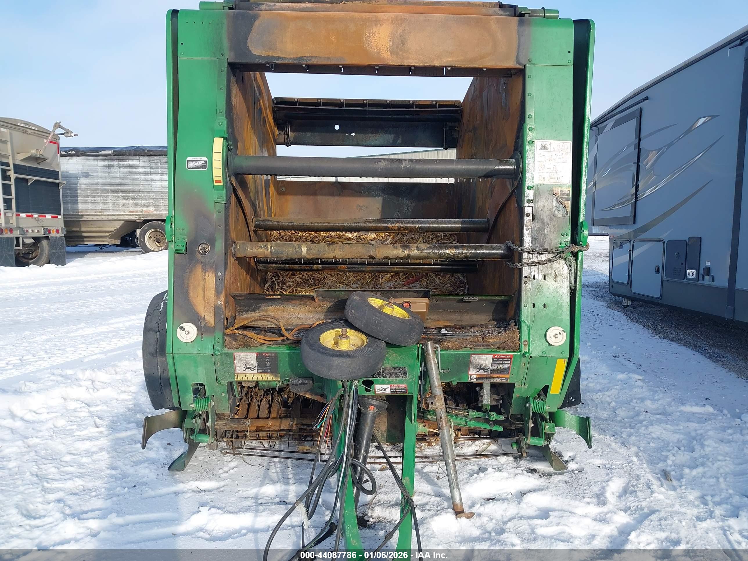 JOHN DEERE image 7
