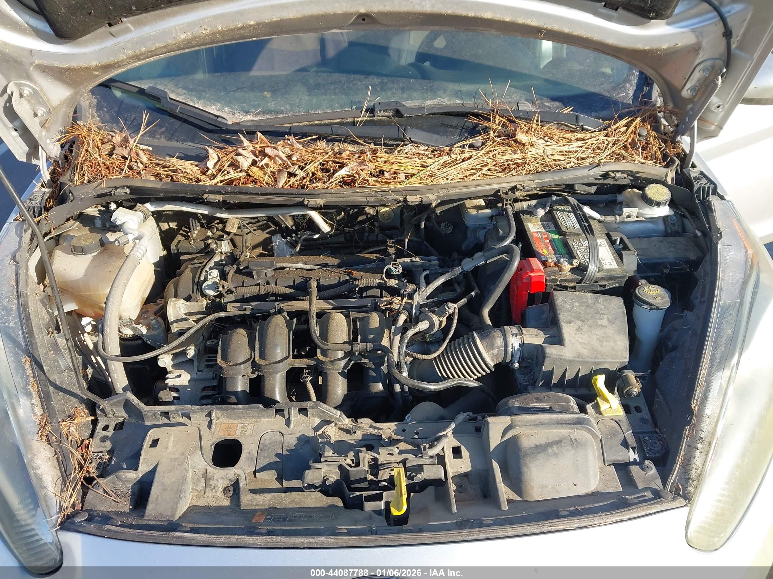 FORD FIESTA image 10