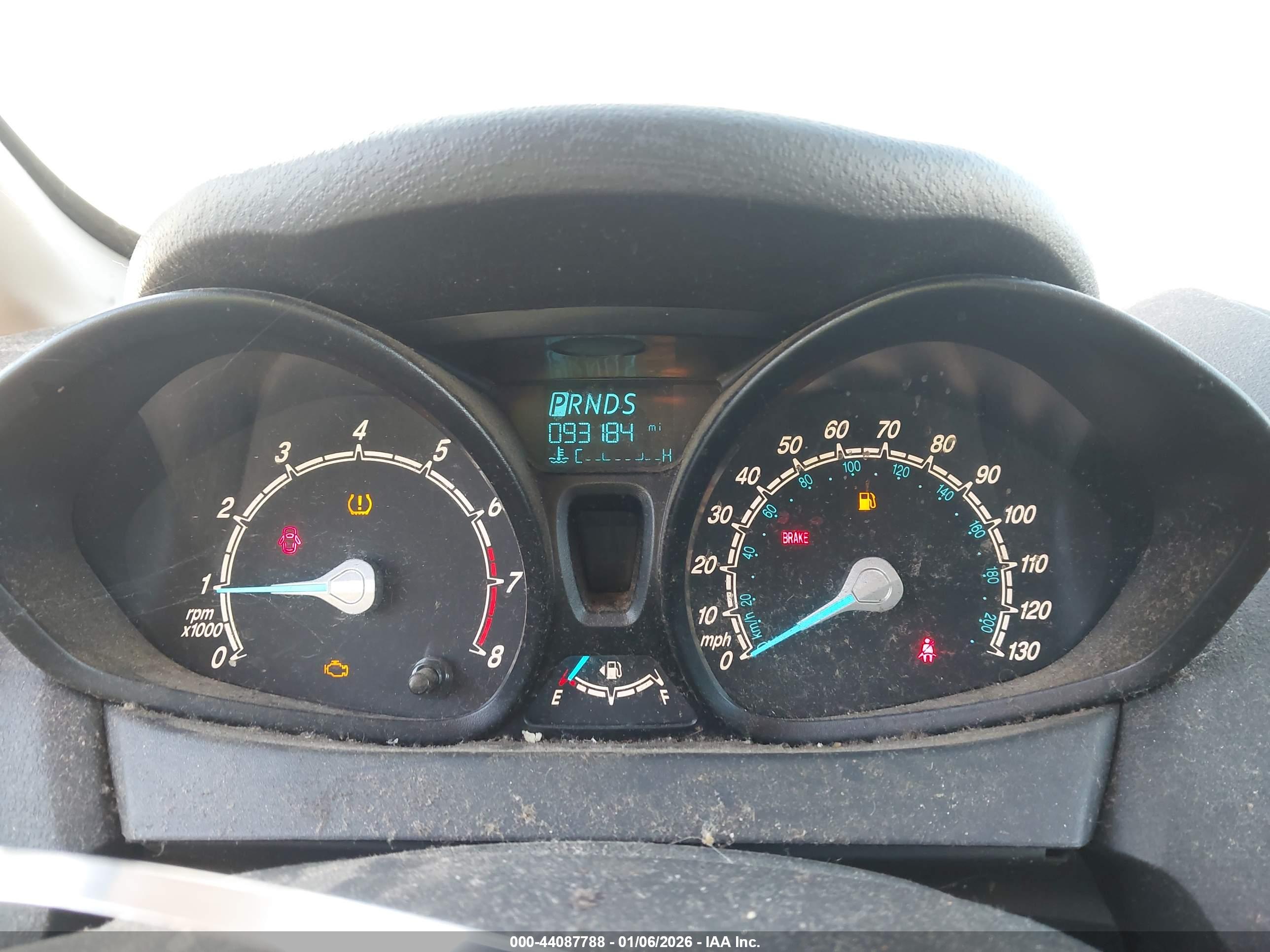 FORD FIESTA image 7