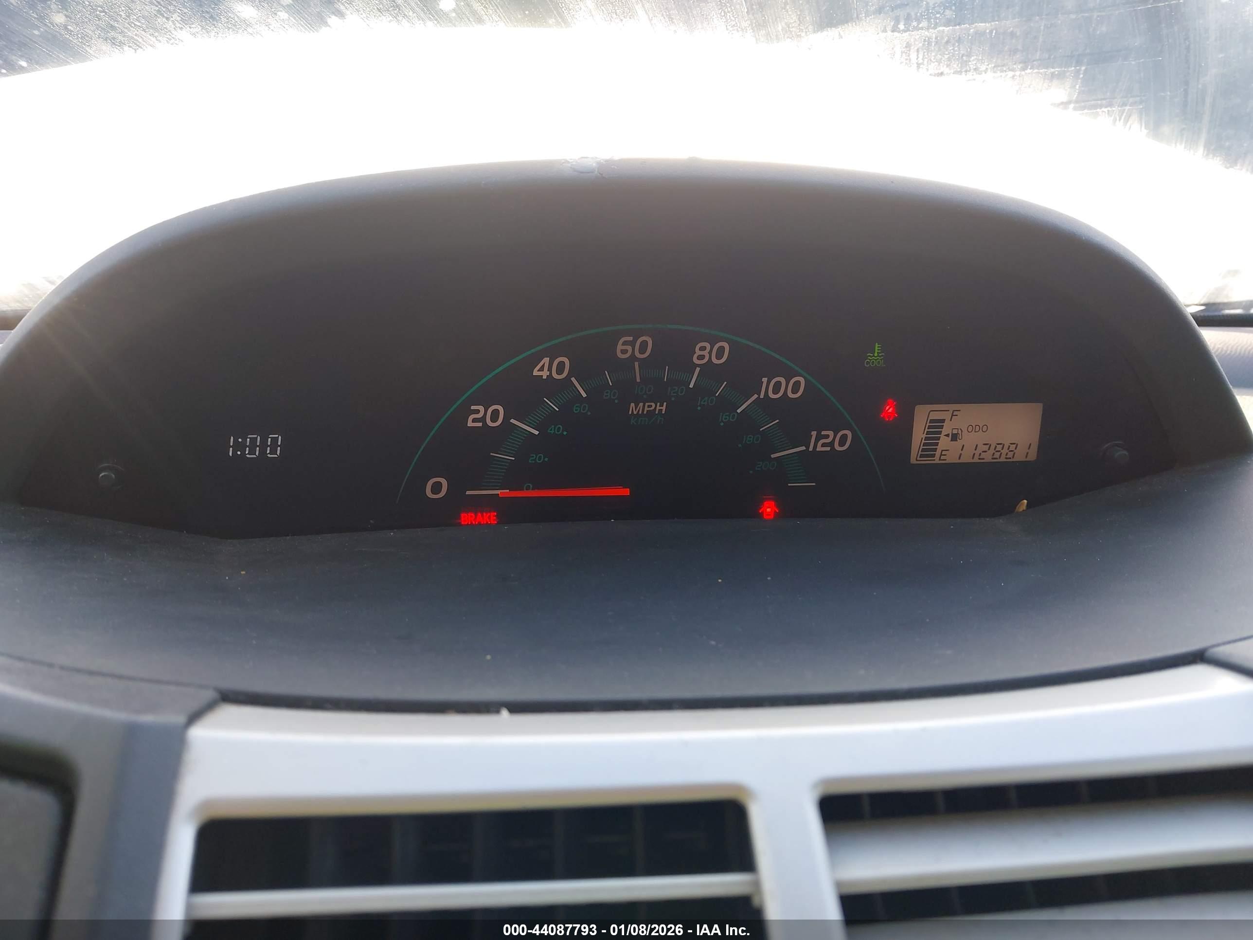 TOYOTA YARIS image 7