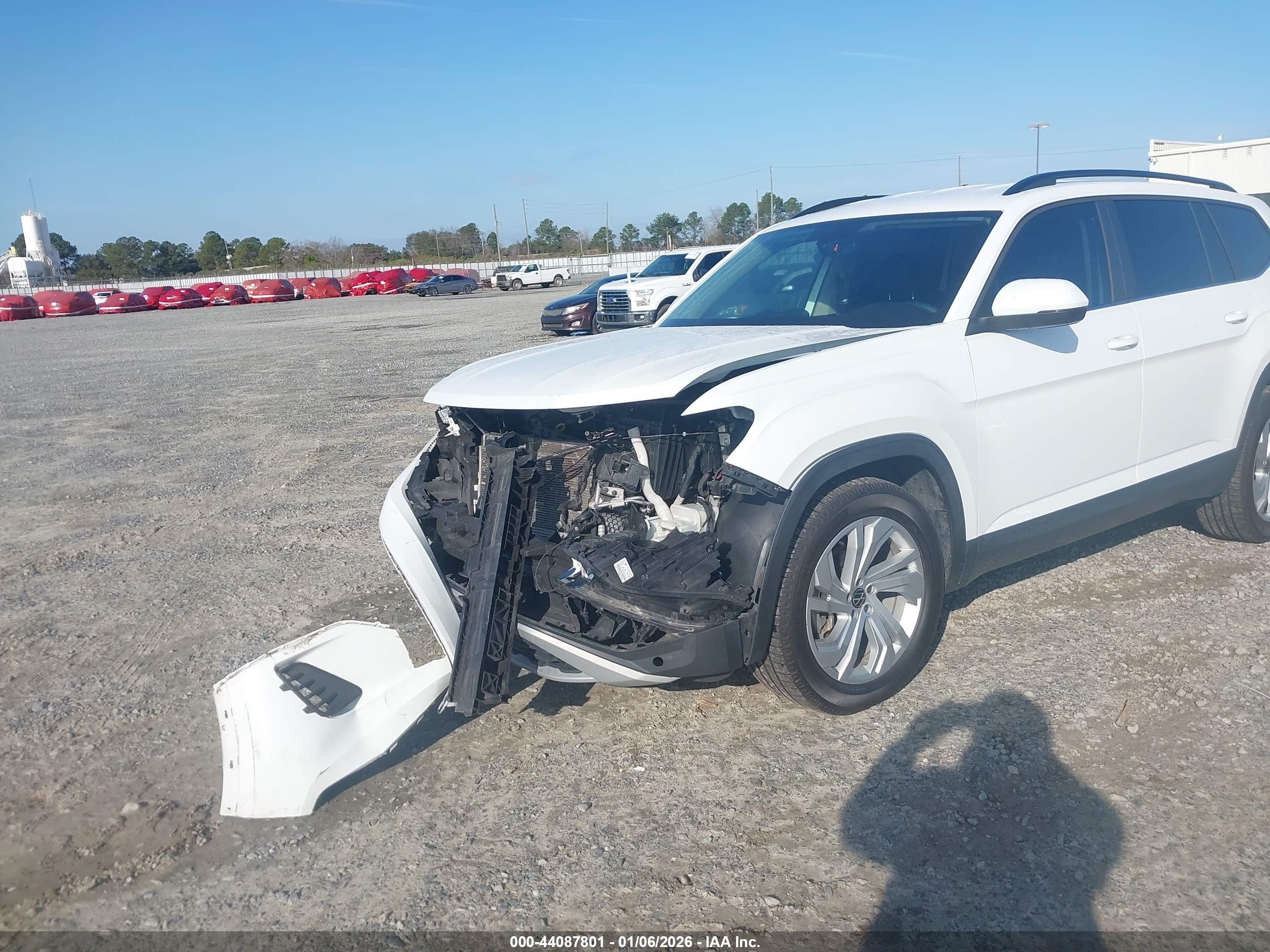 VOLKSWAGEN ATLAS image 6