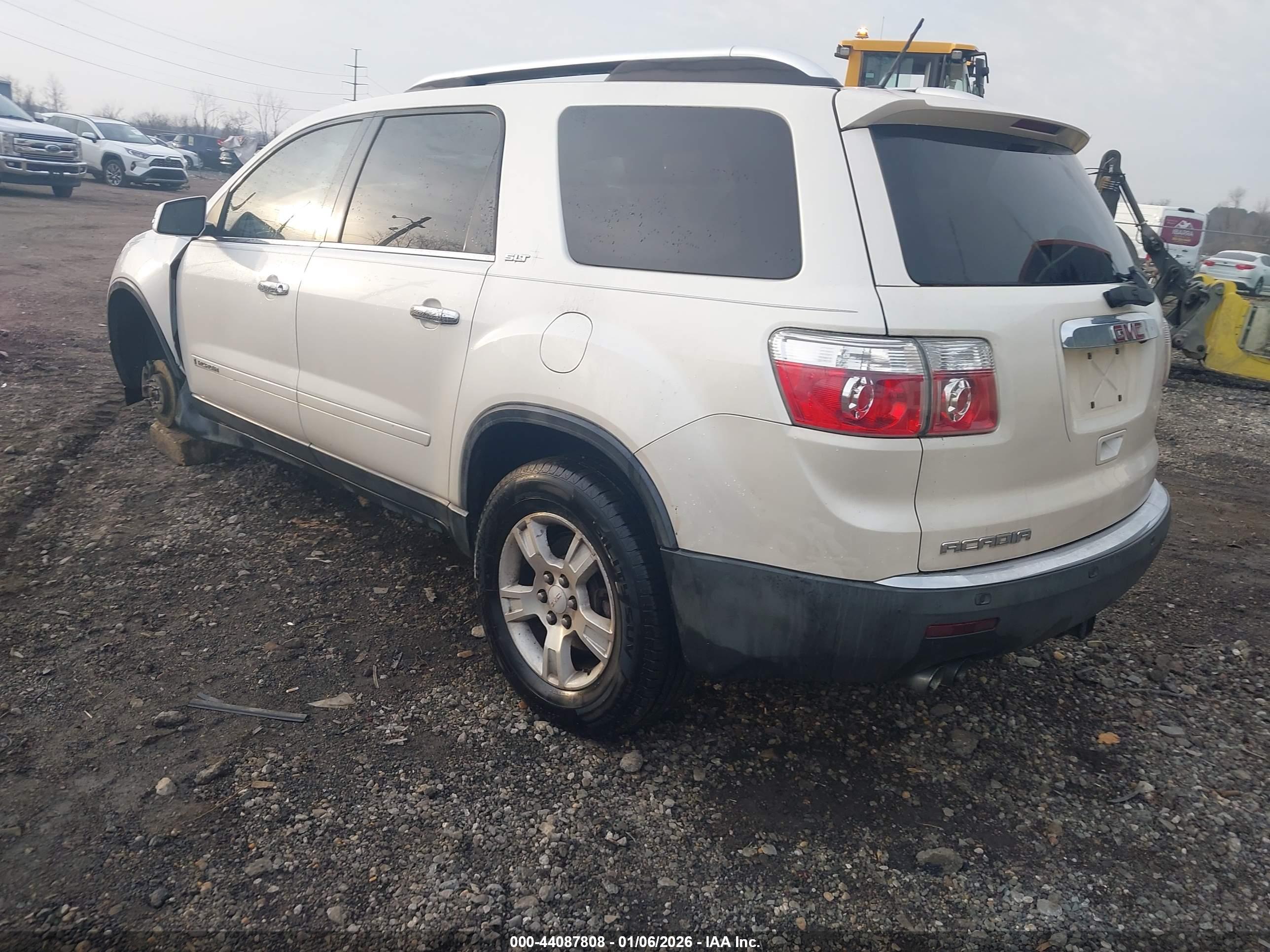 GMC ACADIA image 3