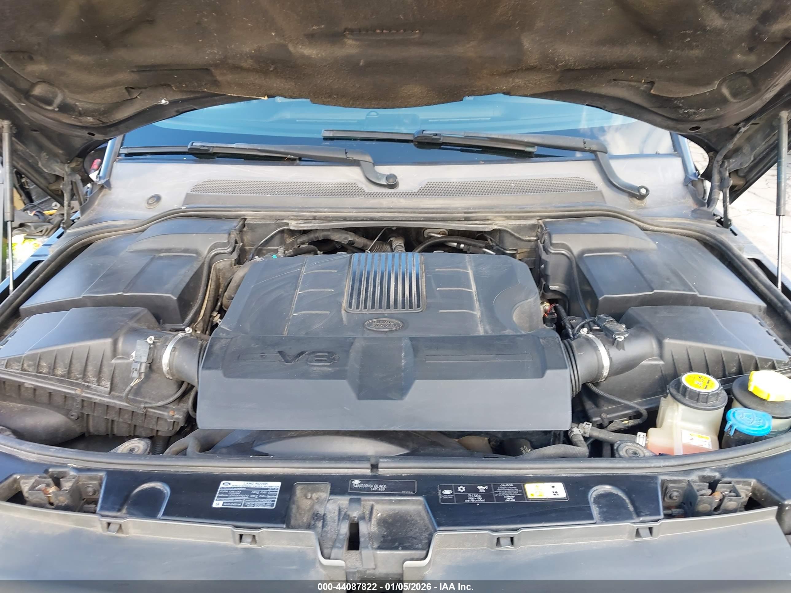 LAND ROVER image 10