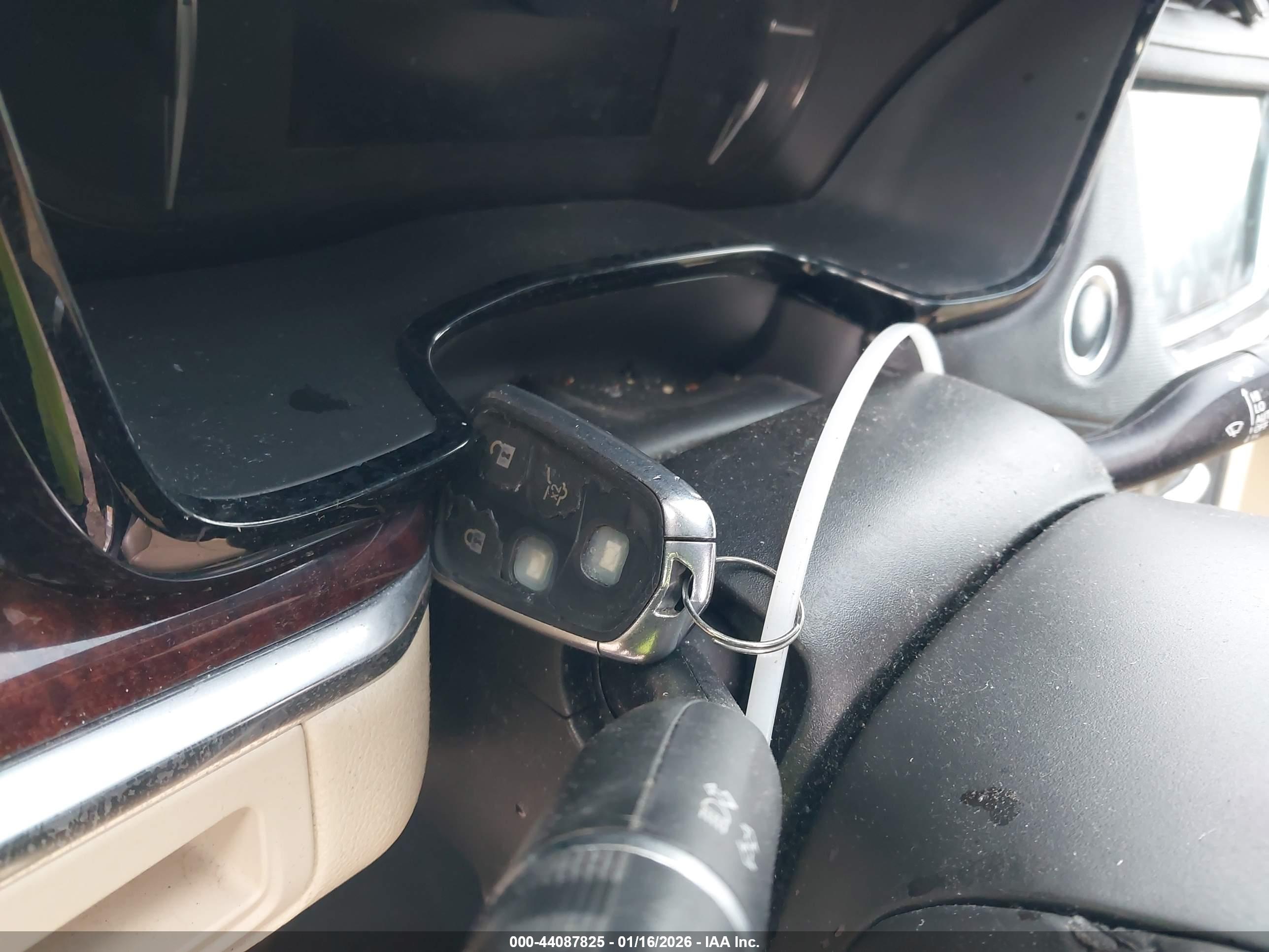 CADILLAC XT5 image 11
