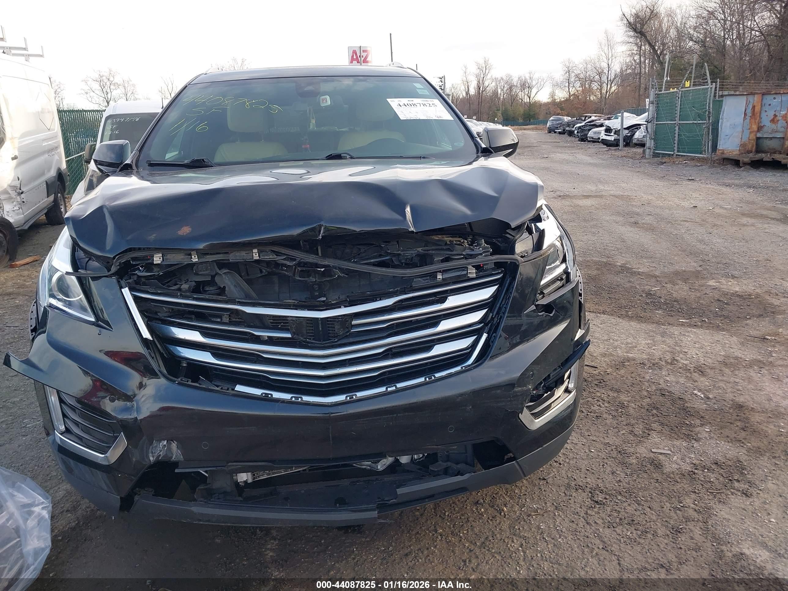 CADILLAC XT5 image 6