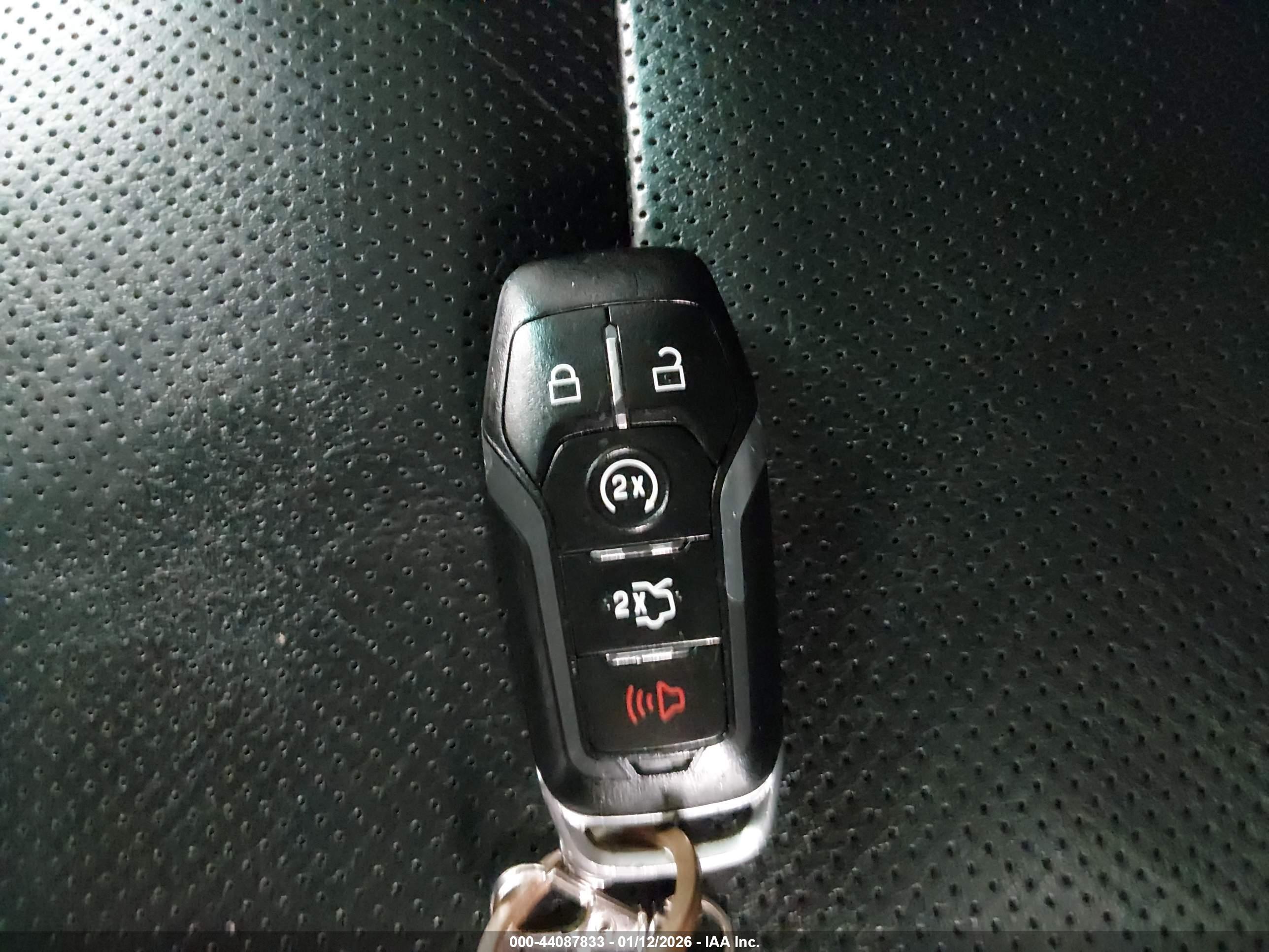 FORD EXPLORER image 11