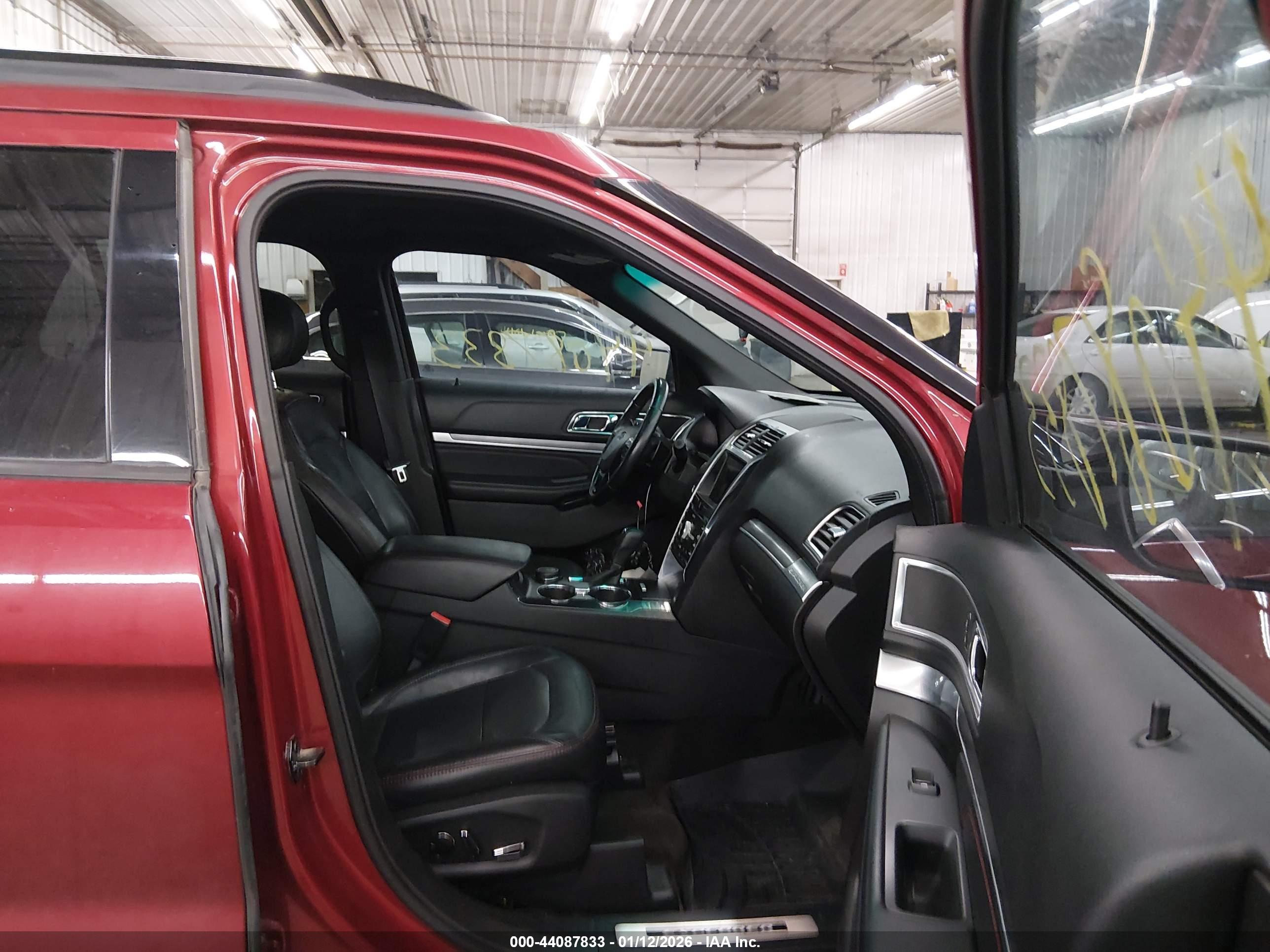 FORD EXPLORER image 5