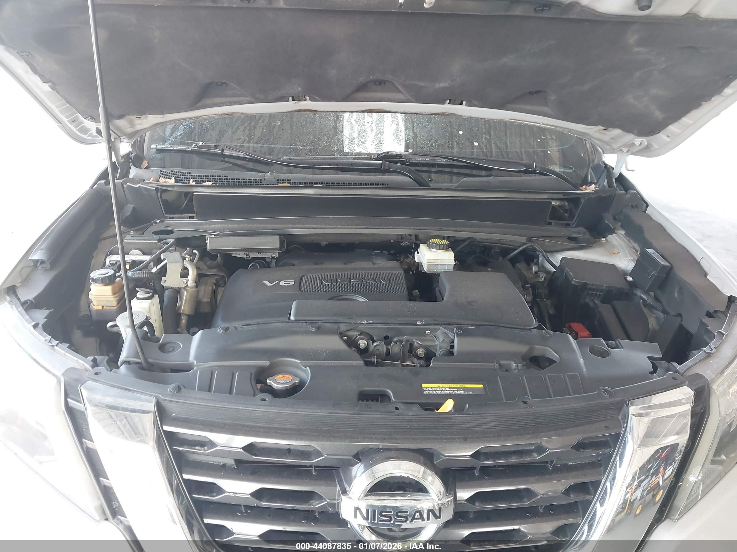 NISSAN PATHFINDER image 10
