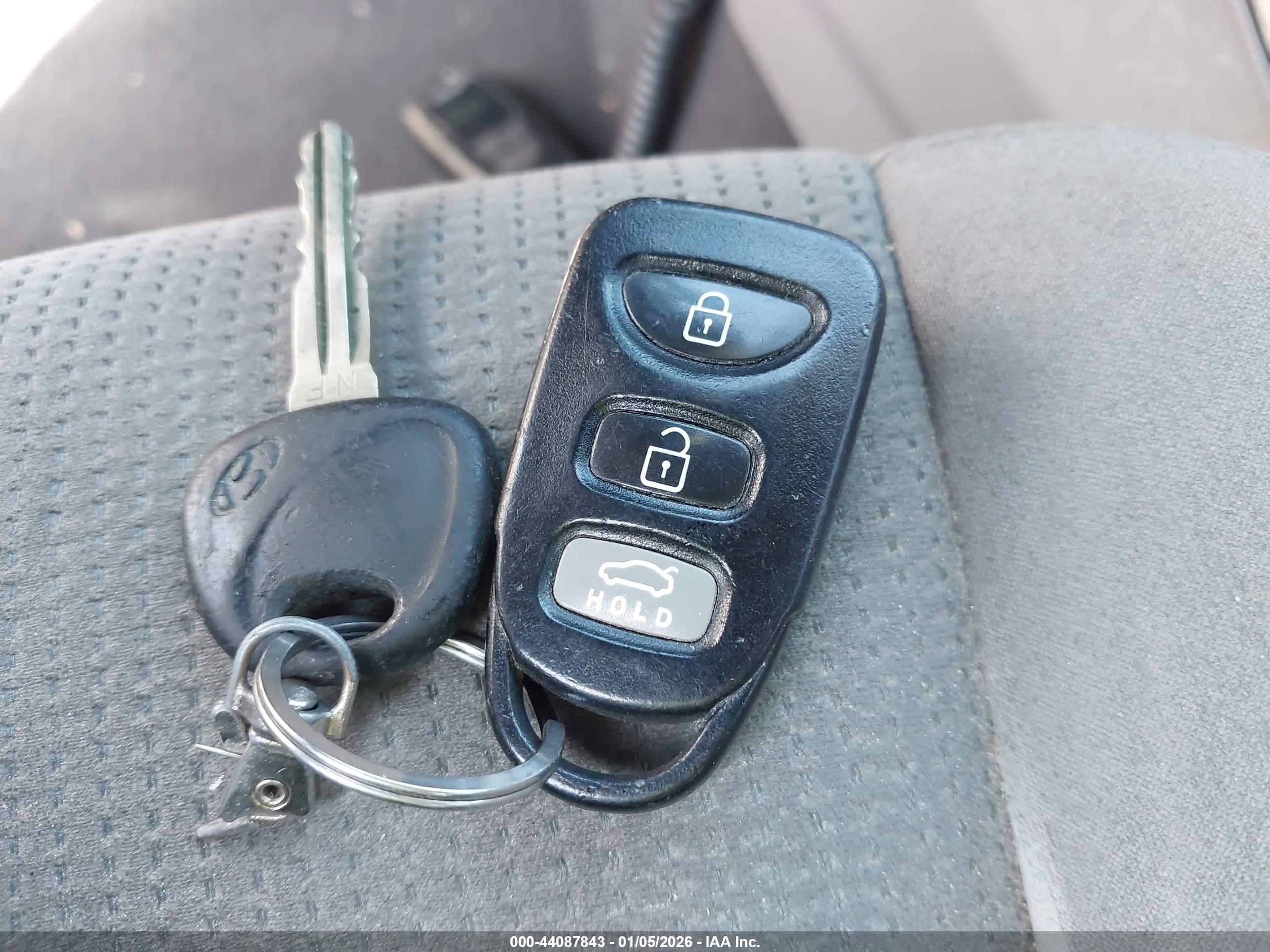HYUNDAI SONATA image 11