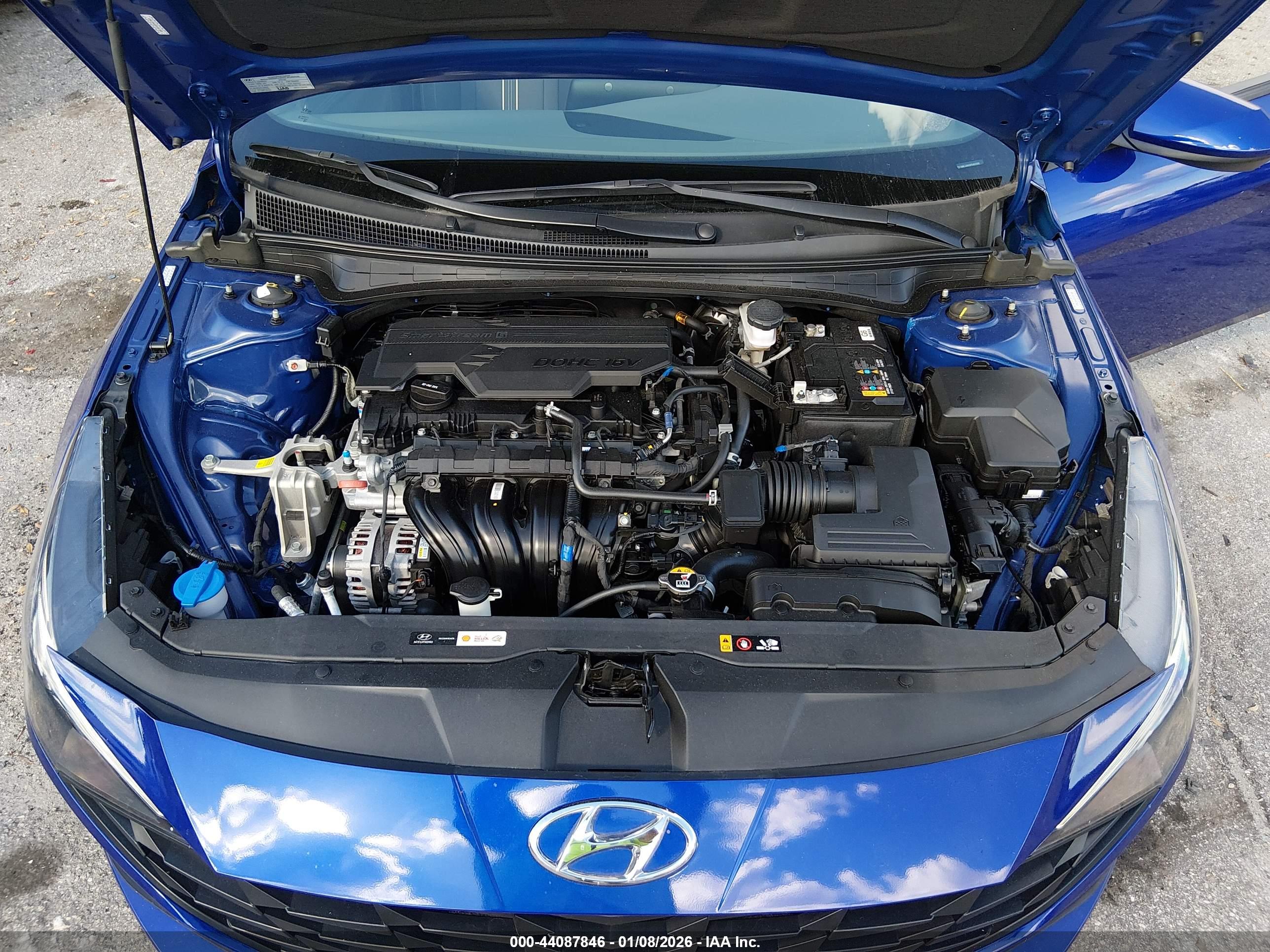HYUNDAI ELANTRA image 10
