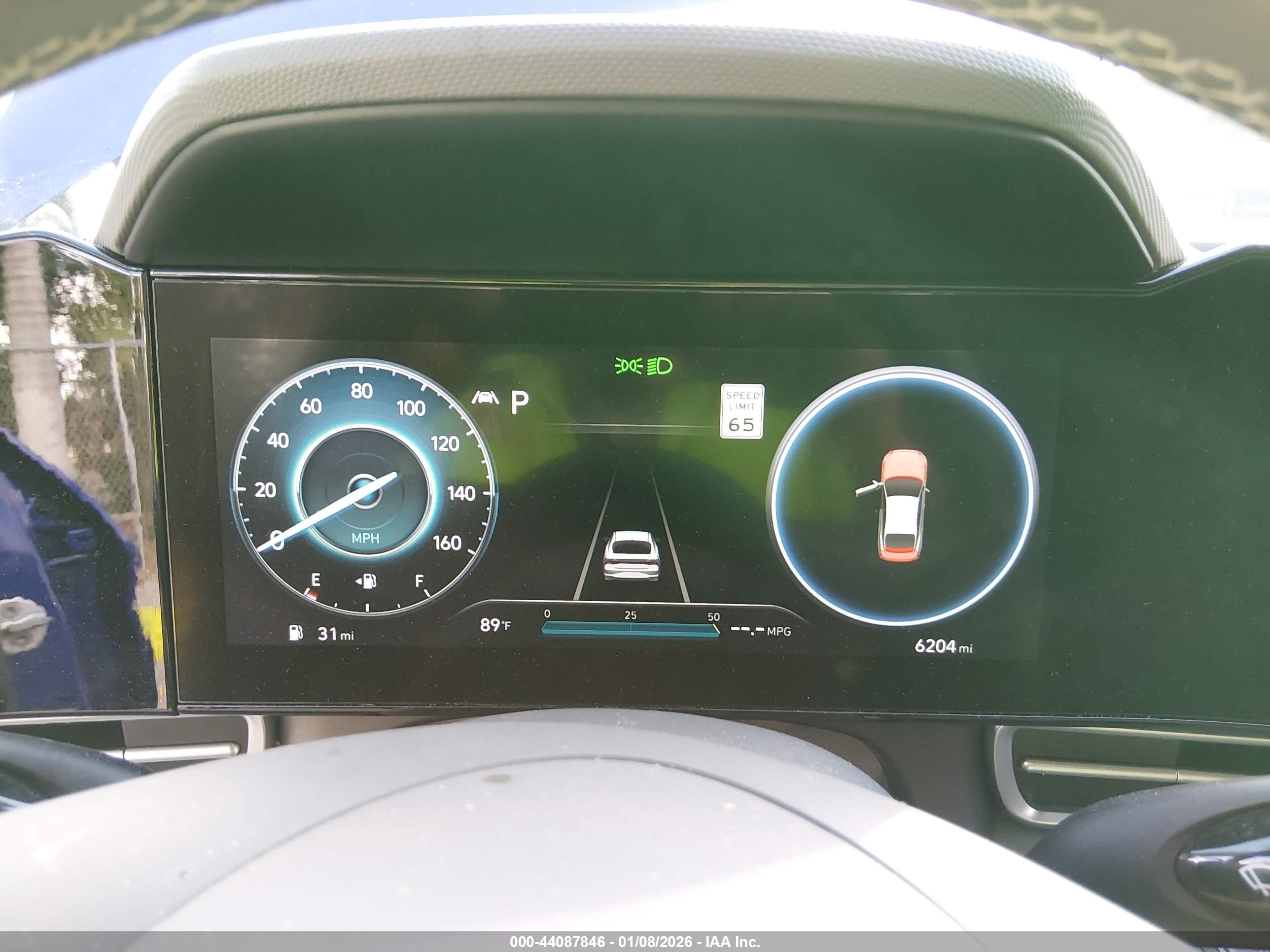 HYUNDAI ELANTRA image 7