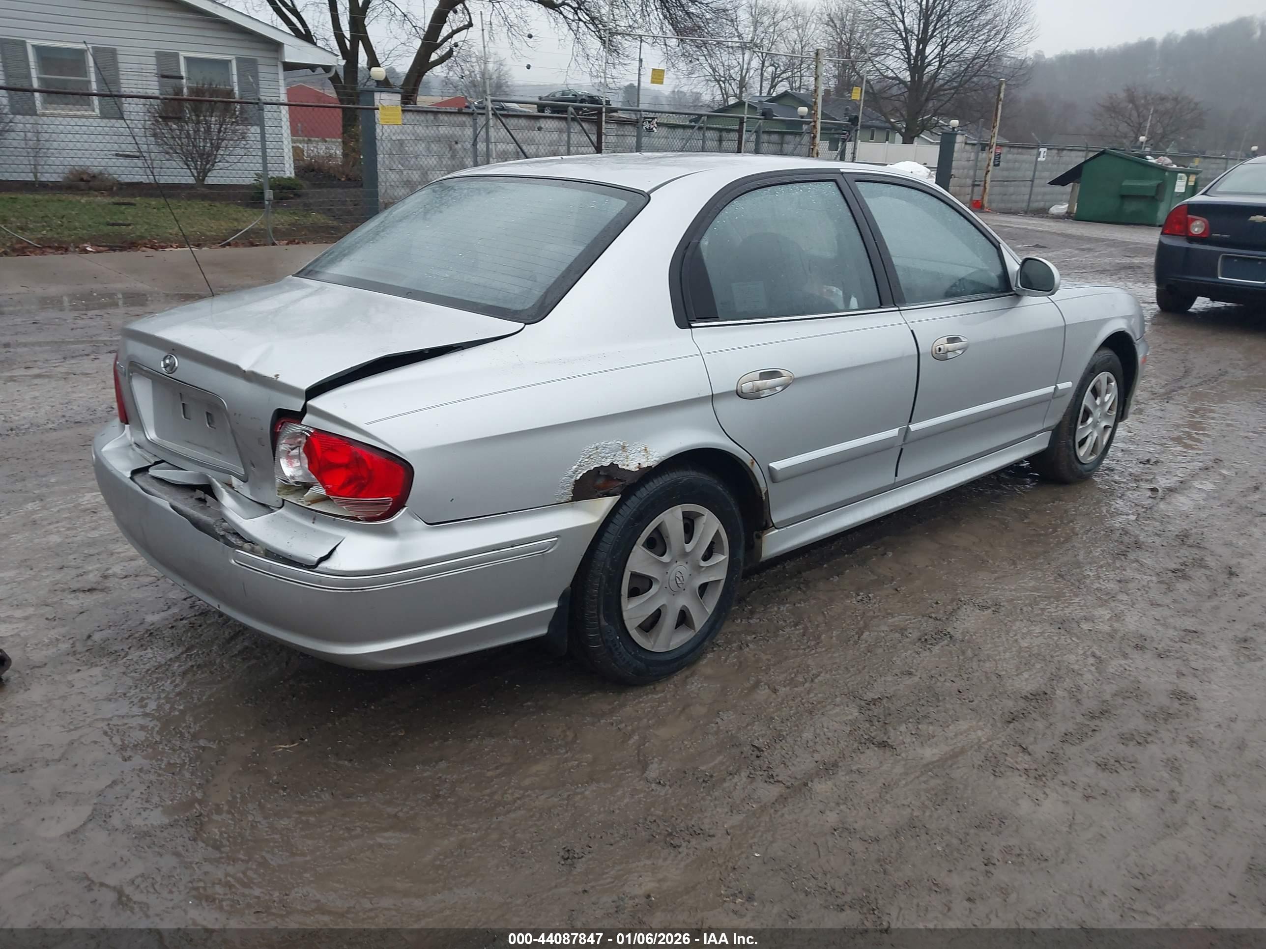 HYUNDAI SONATA image 4