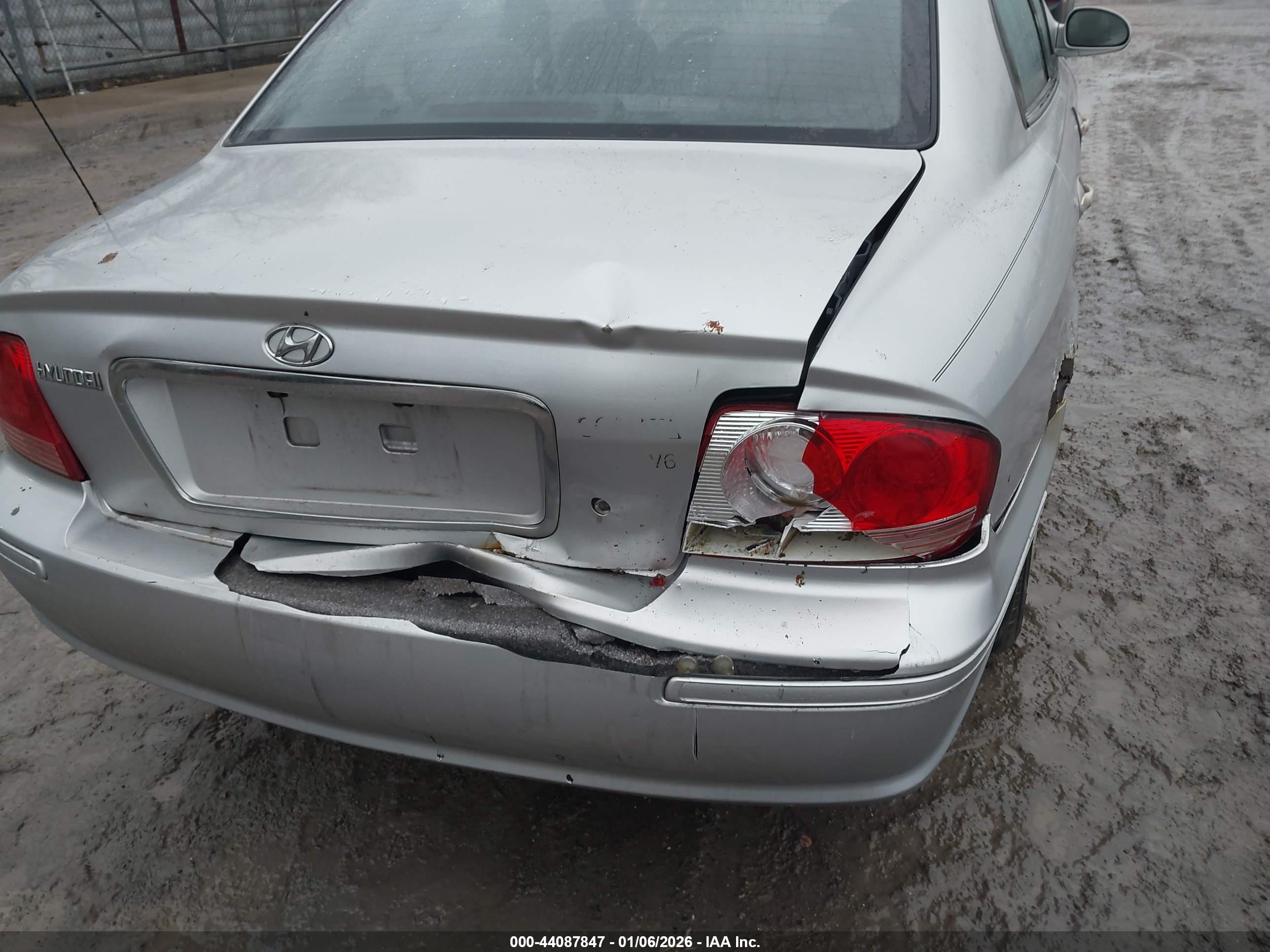 HYUNDAI SONATA image 6