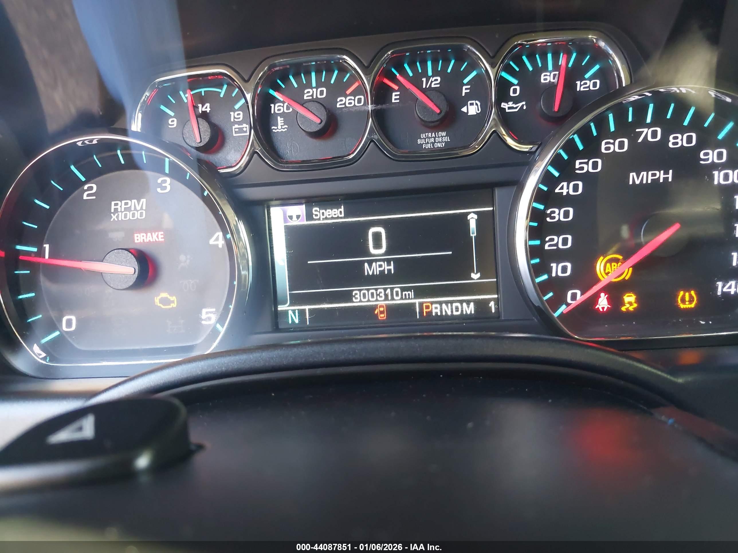 CHEVROLET SILVERADO image 7