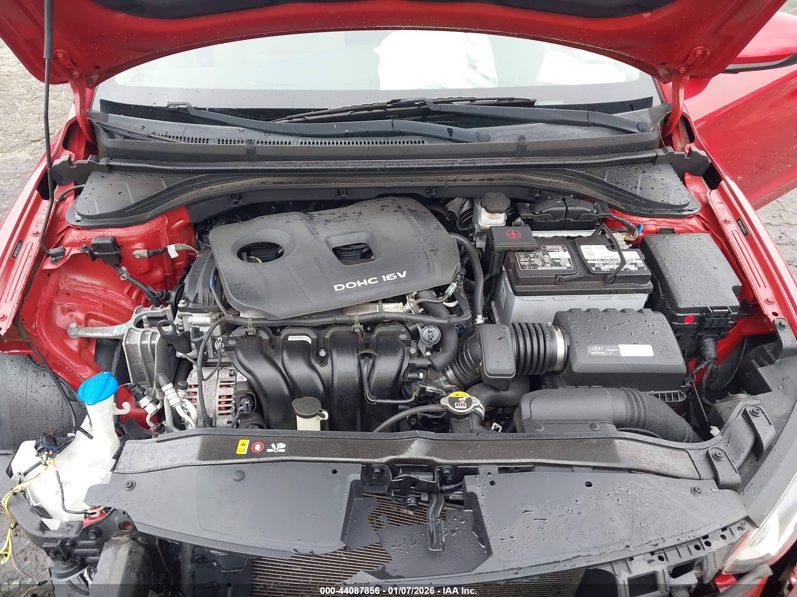 HYUNDAI ELANTRA image 10