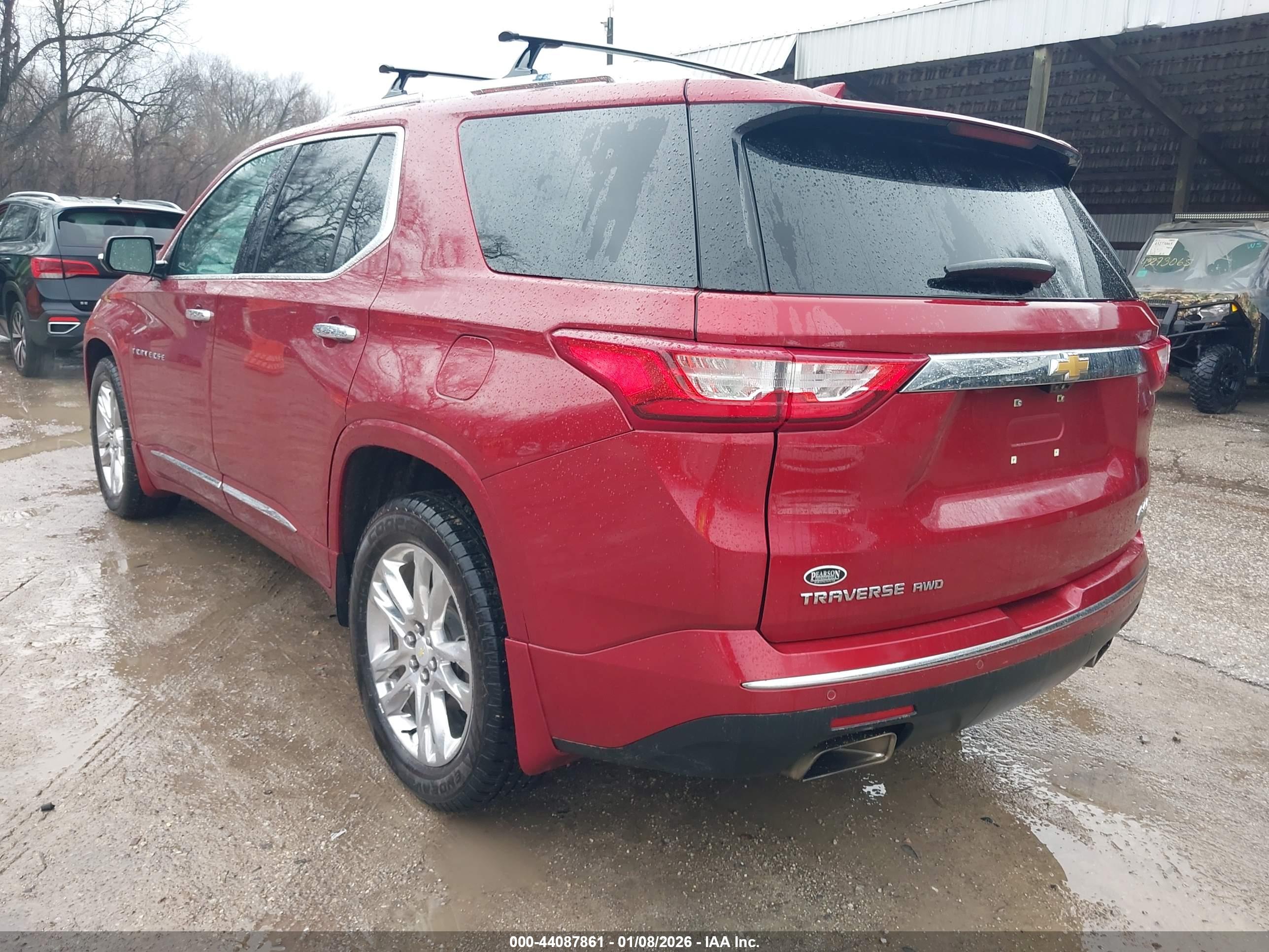 CHEVROLET TRAVERSE image 3