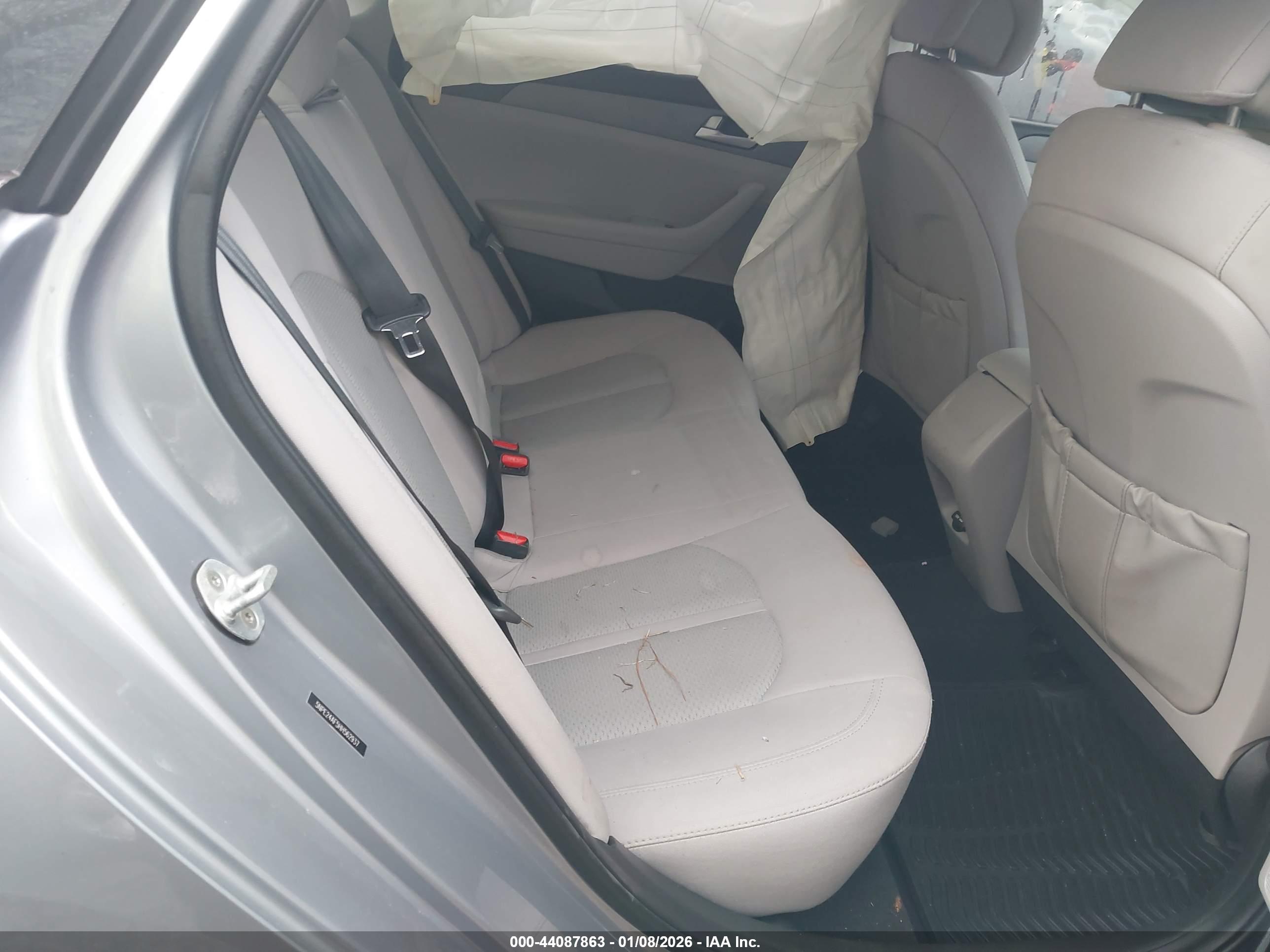HYUNDAI SONATA image 8