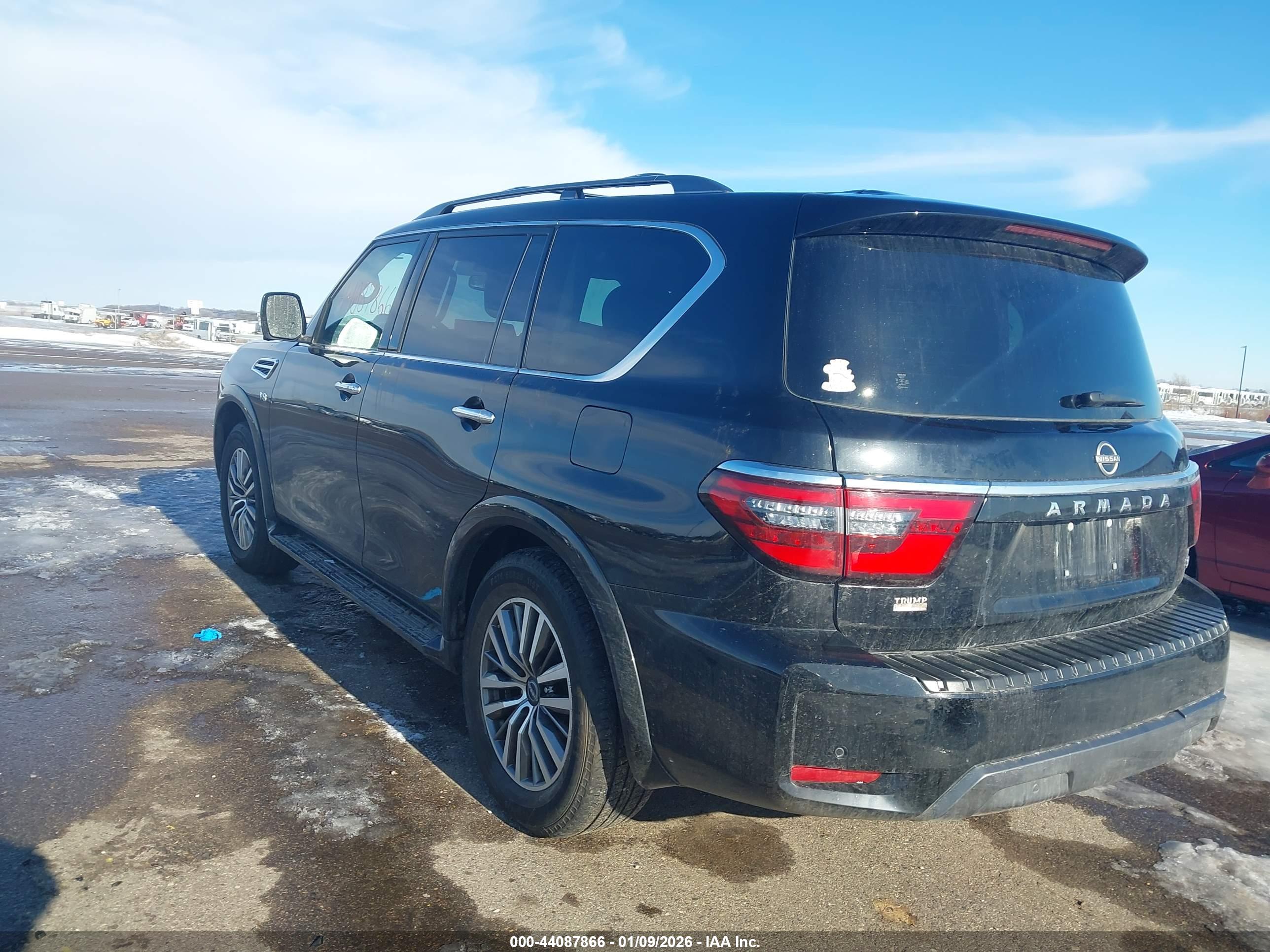 NISSAN ARMADA image 3