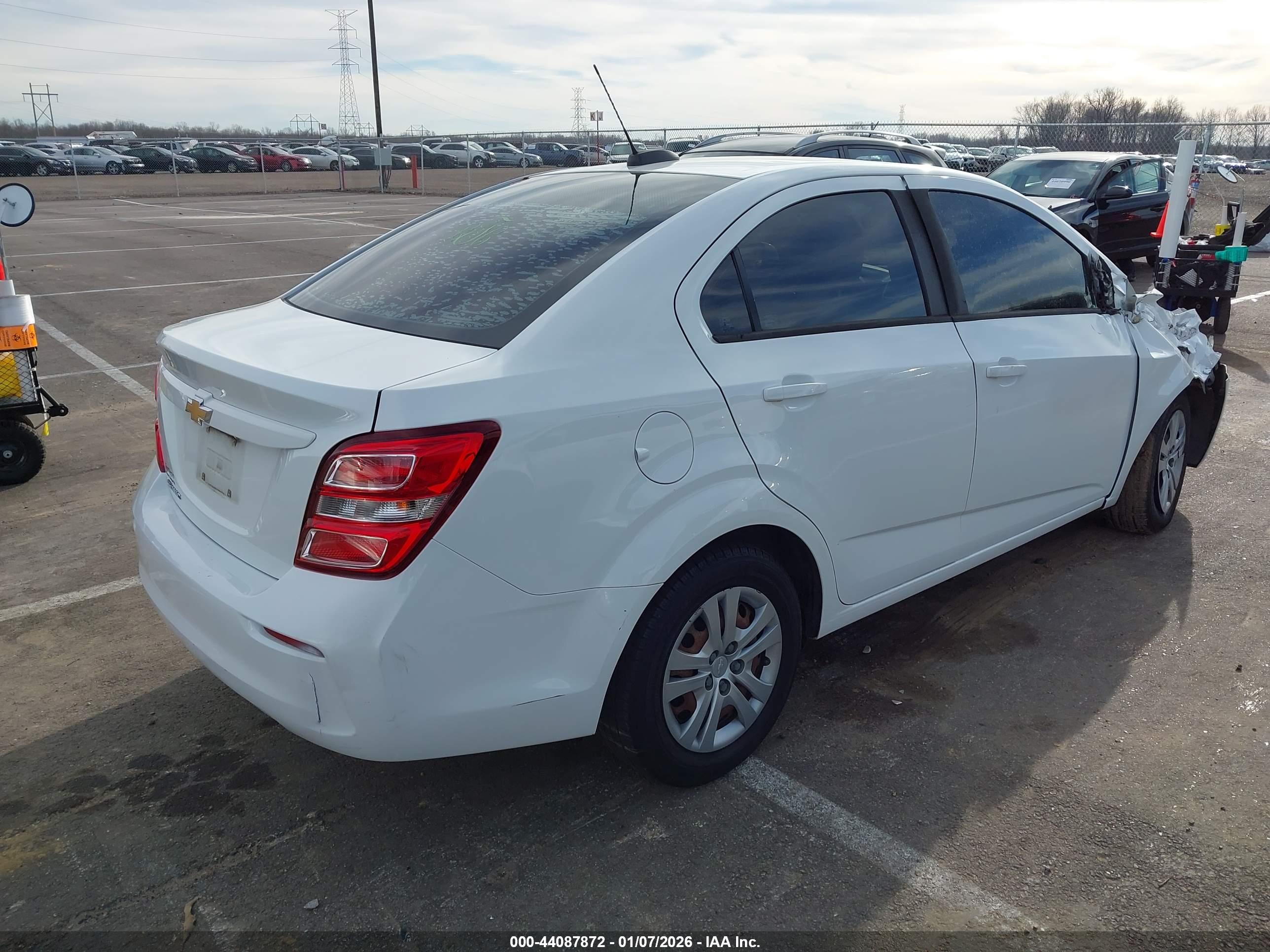 CHEVROLET SONIC image 4