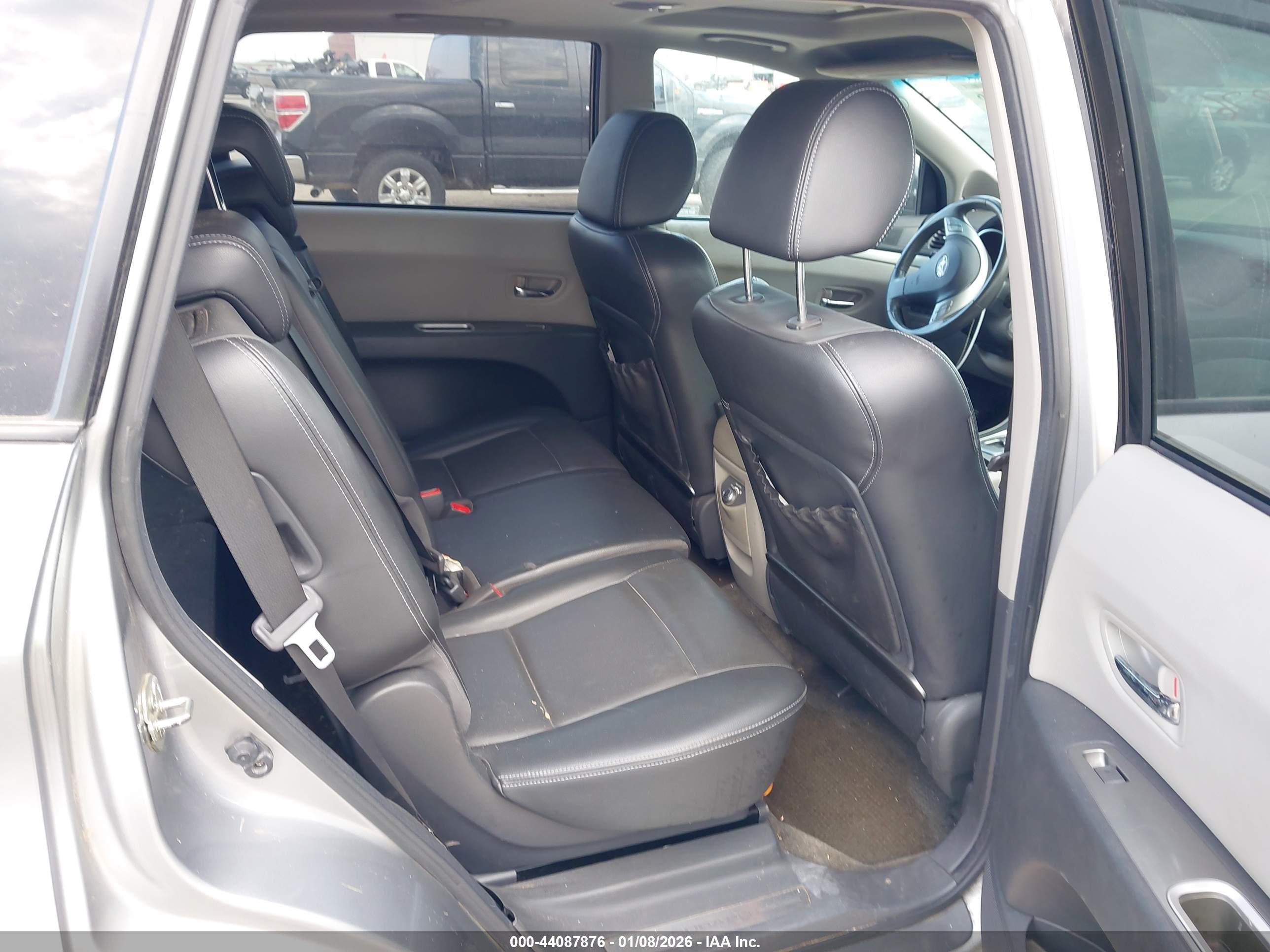 SUBARU TRIBECA image 8