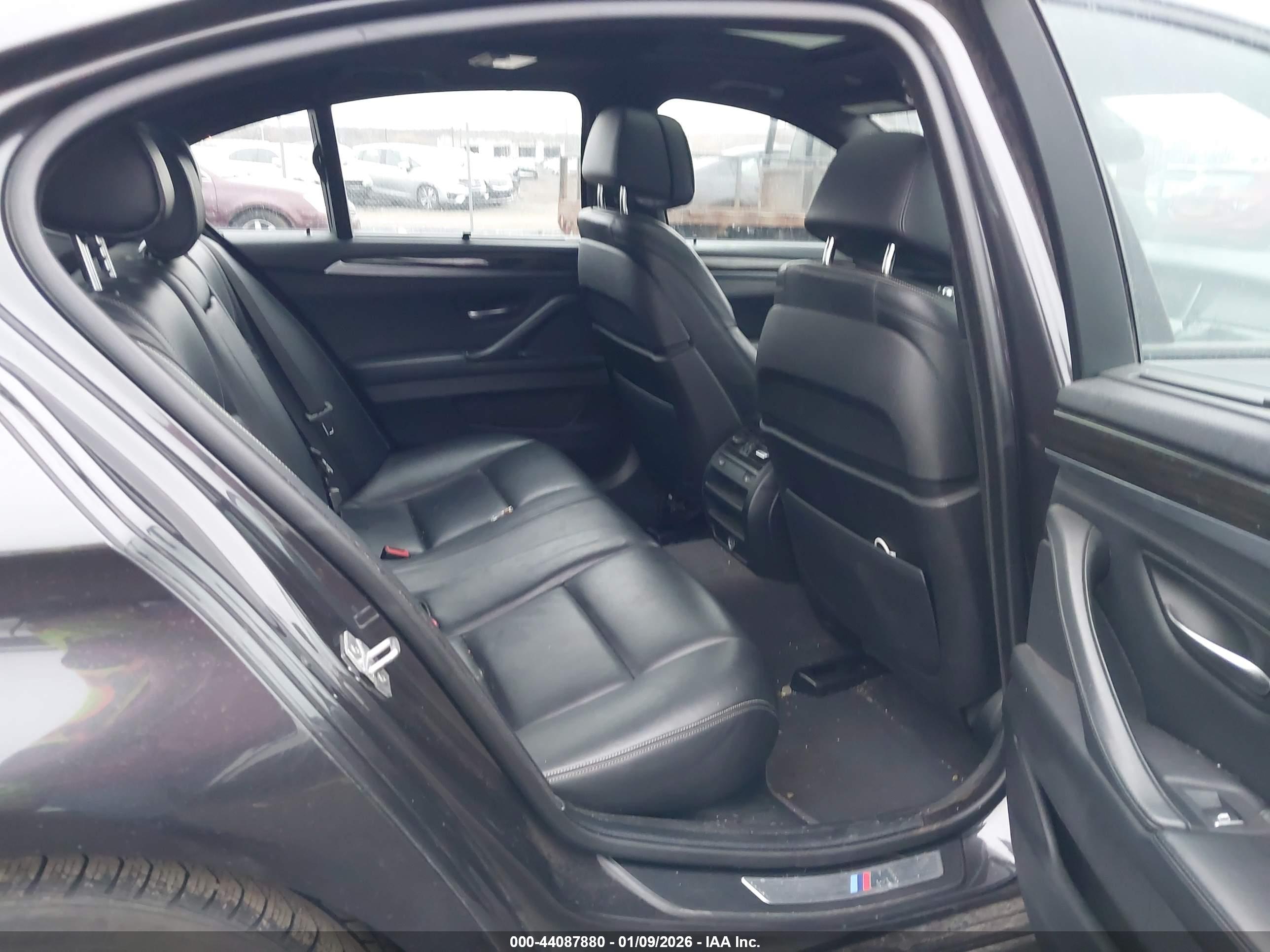 BMW 535I image 8