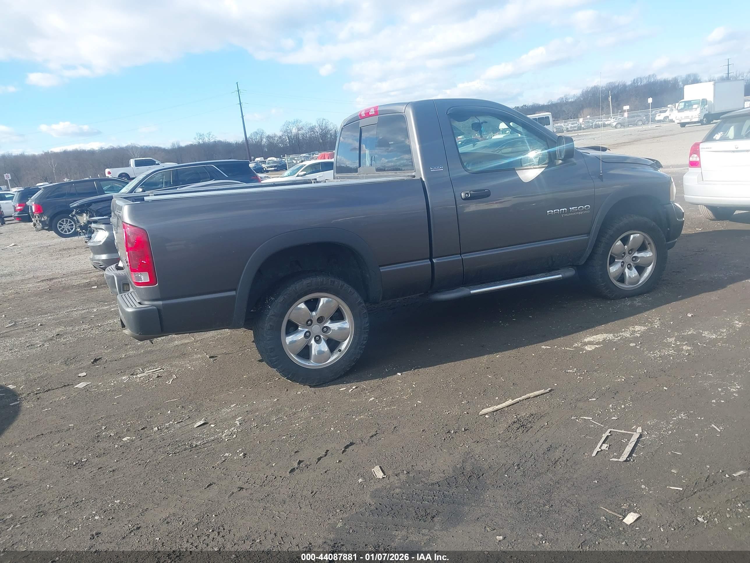 DODGE RAM image 4