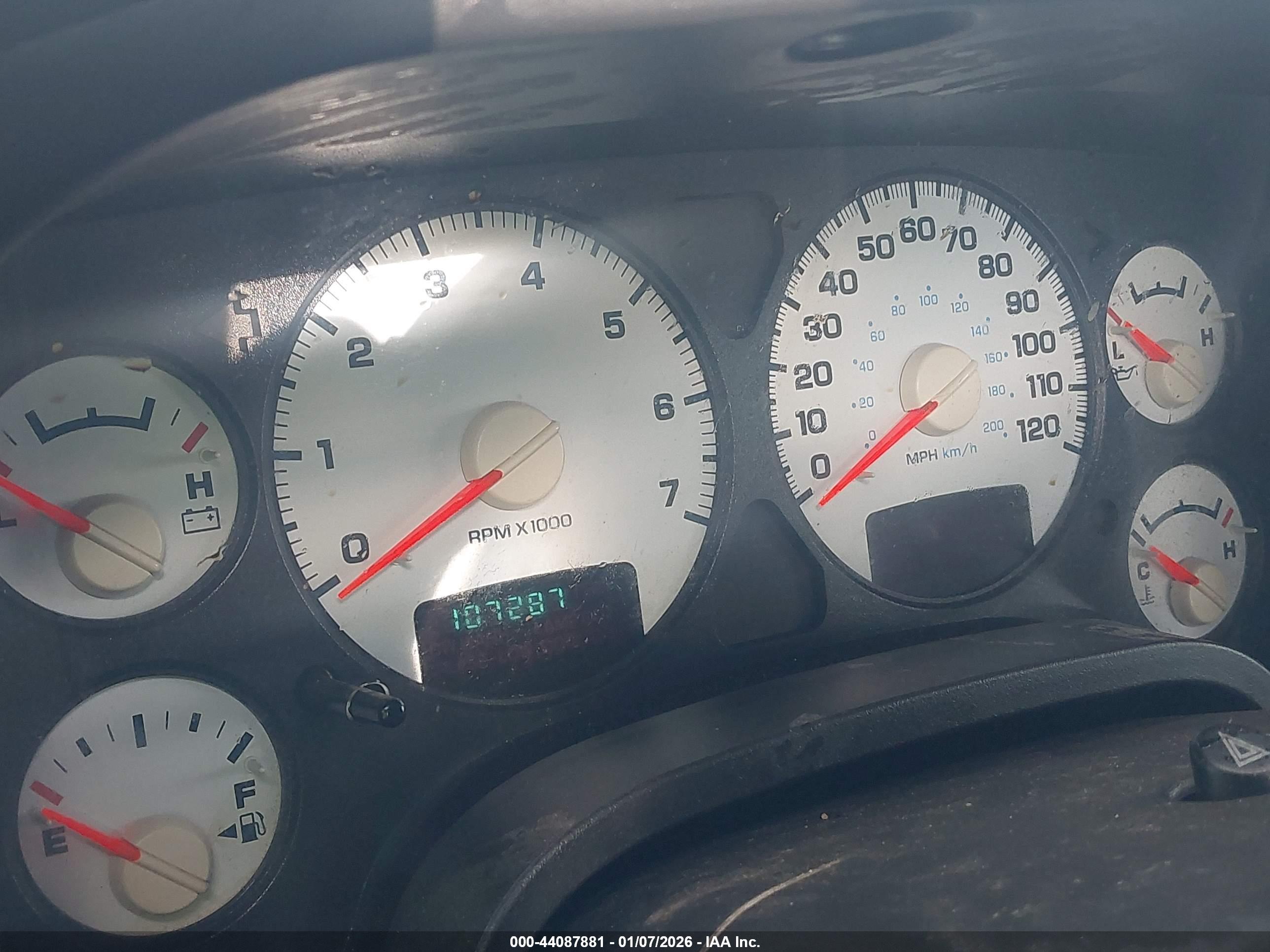 DODGE RAM image 7