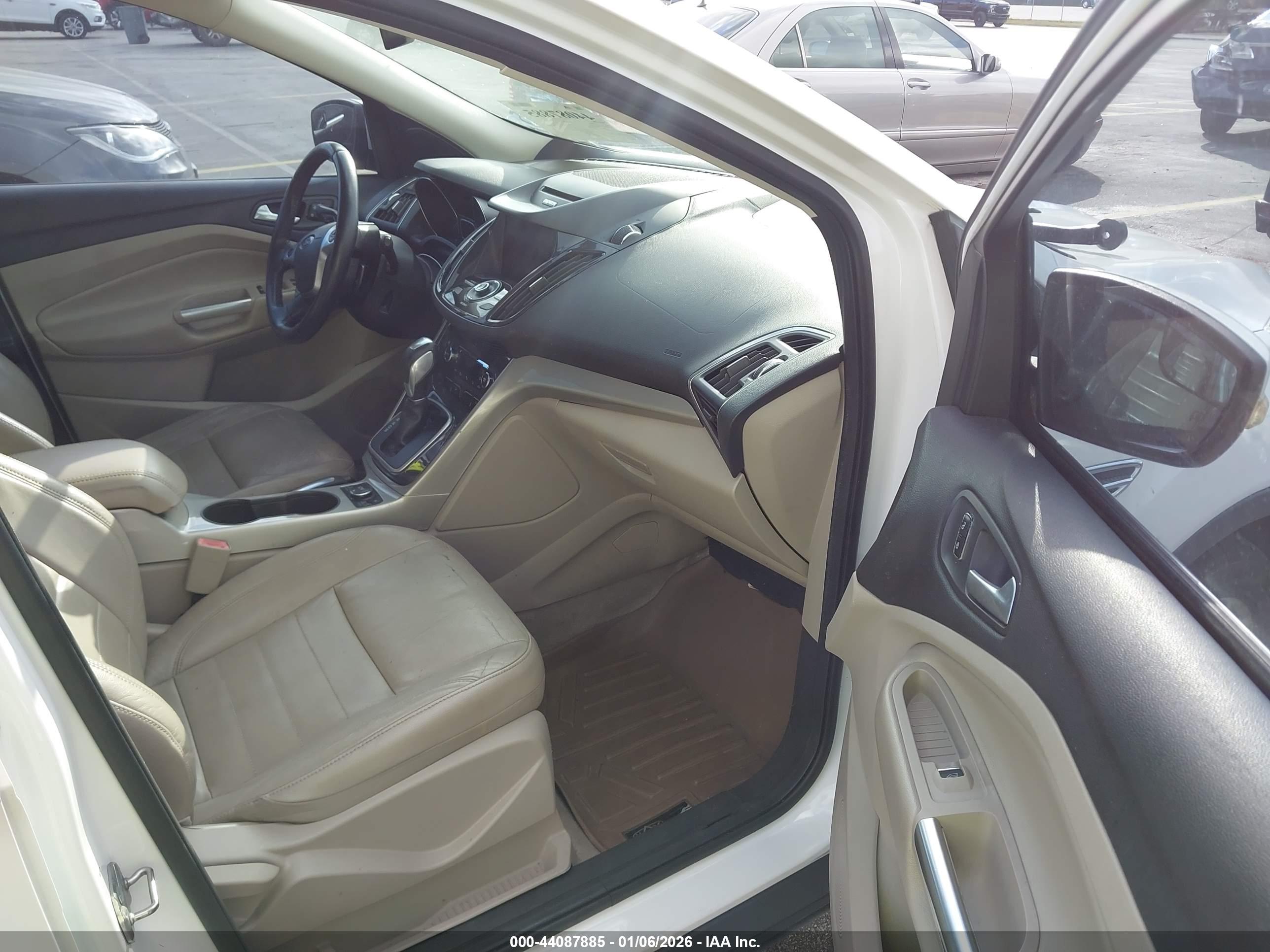 FORD ESCAPE image 5