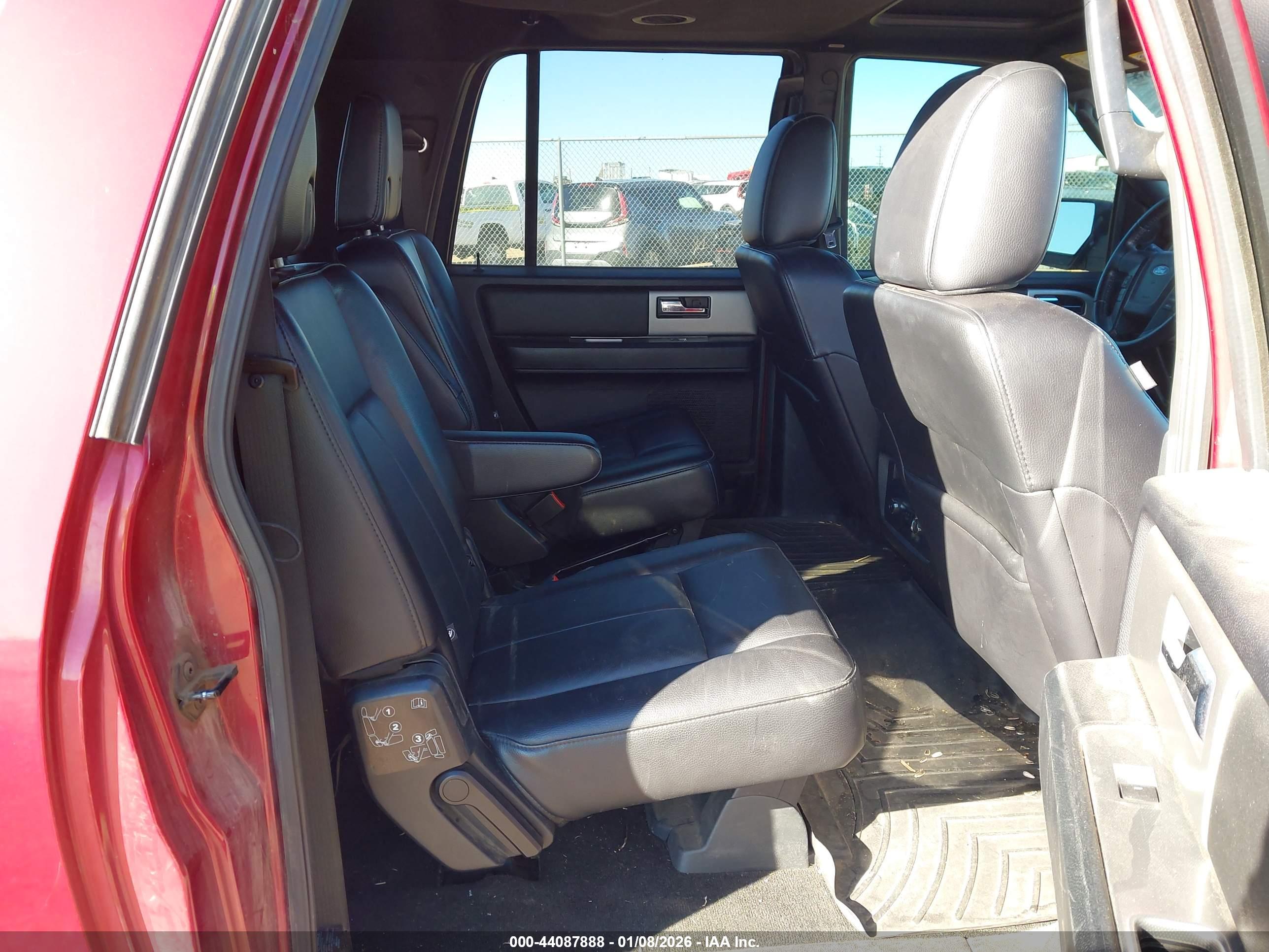 FORD EXPEDITION image 8